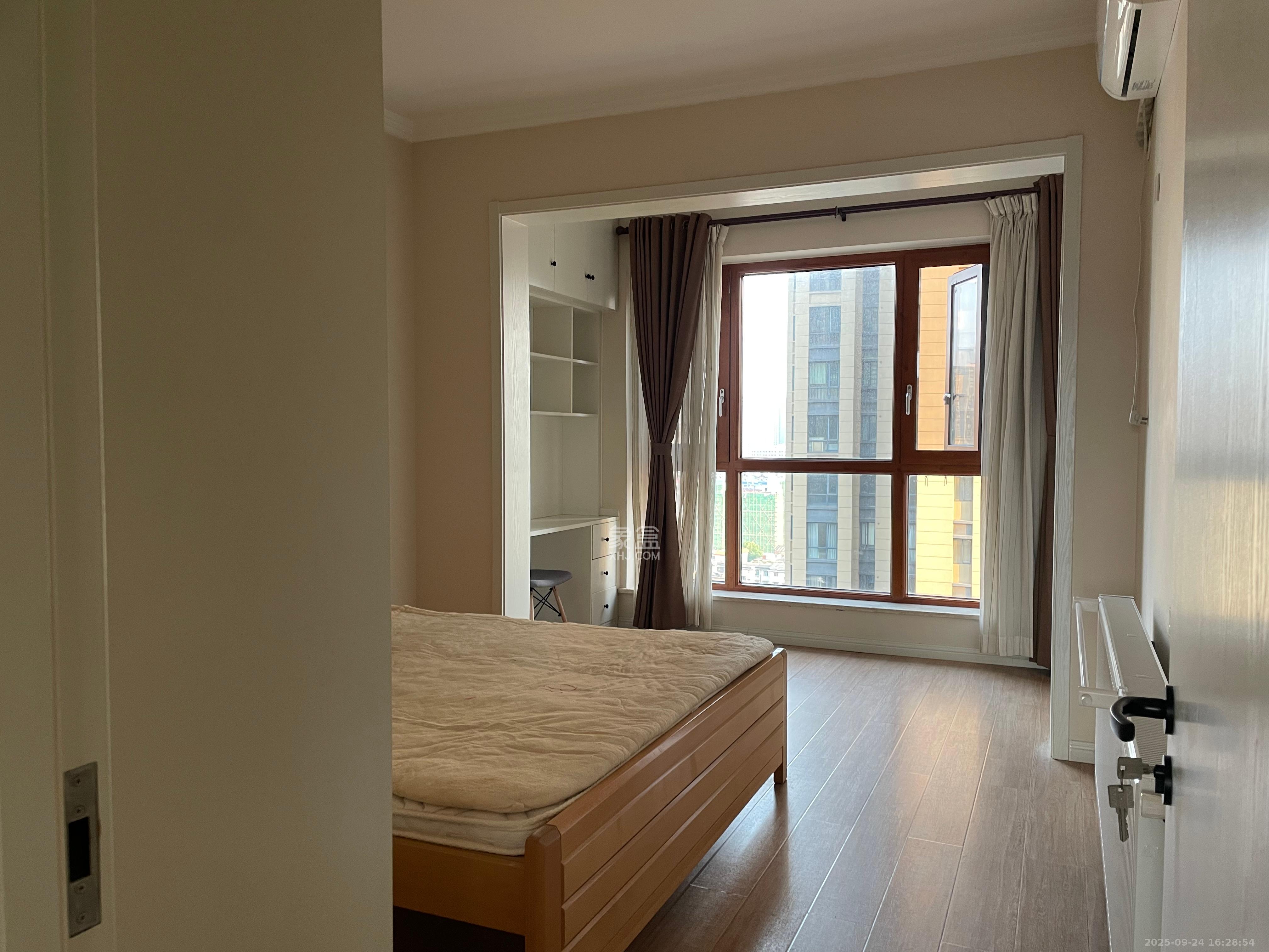 复地崑玉国际一期 2室2厅1卫 4600.0元/月 复地崑玉国际一期 2室2厅1卫 4600.0元/月室内图