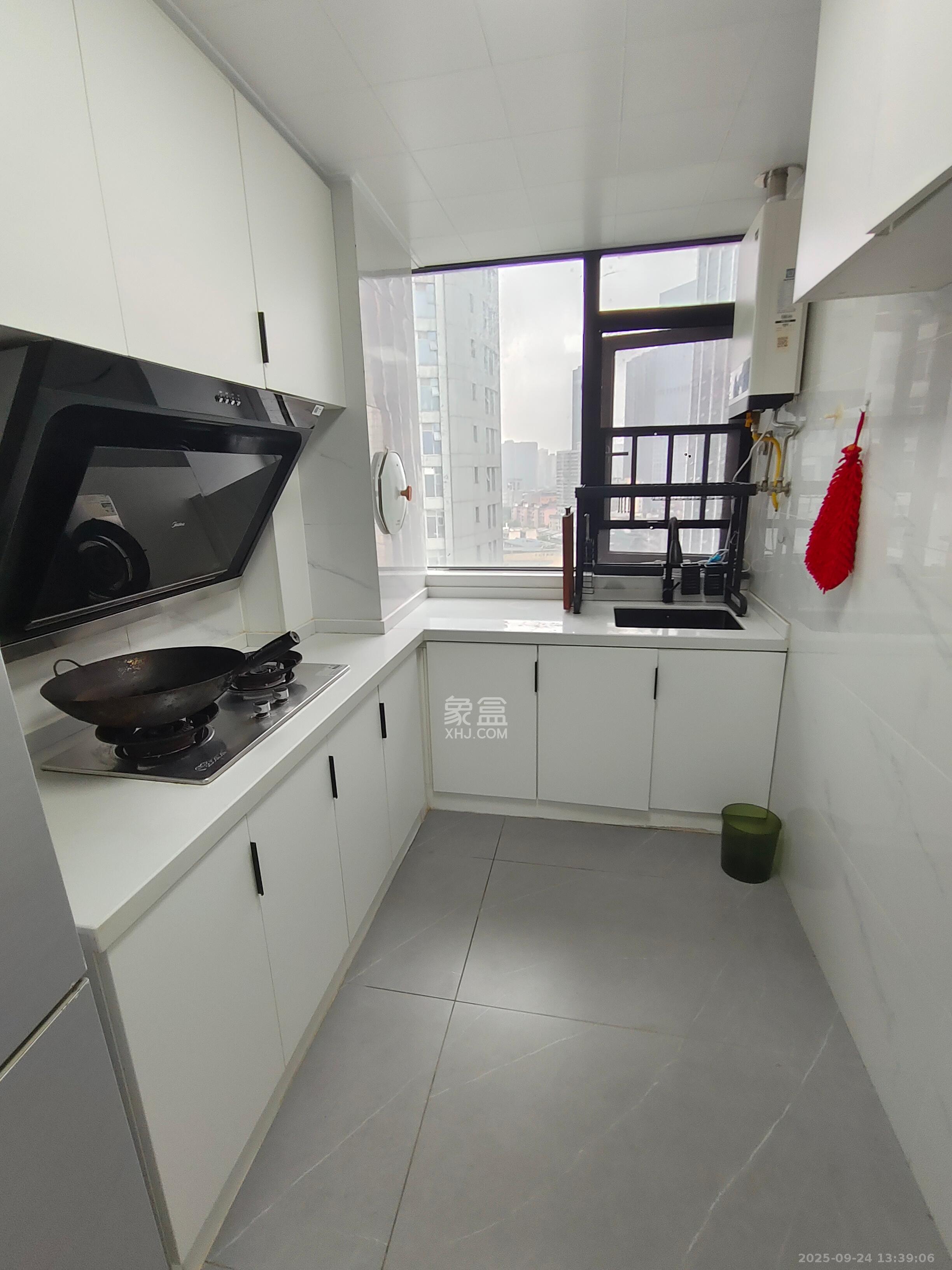 颐美会现代城 1室0厅0卫 3000.0元/月 颐美会现代城 1室0厅0卫 3000.0元/月室内图