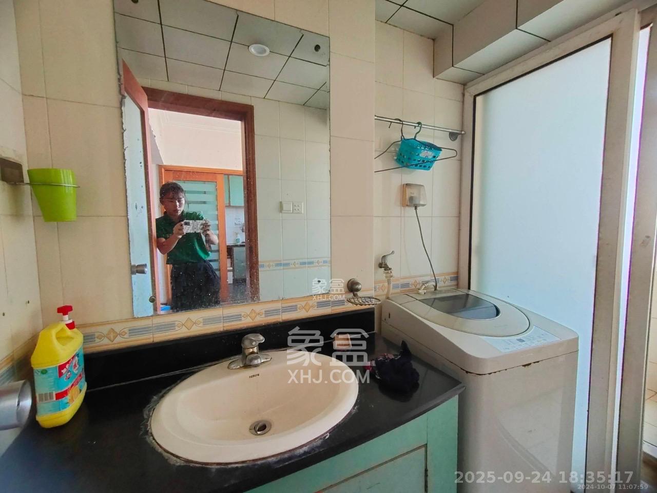 广铁六公司宿舍 2室2厅1卫 2000.0元/月 广铁六公司宿舍 2室2厅1卫 2000.0元/月室内图