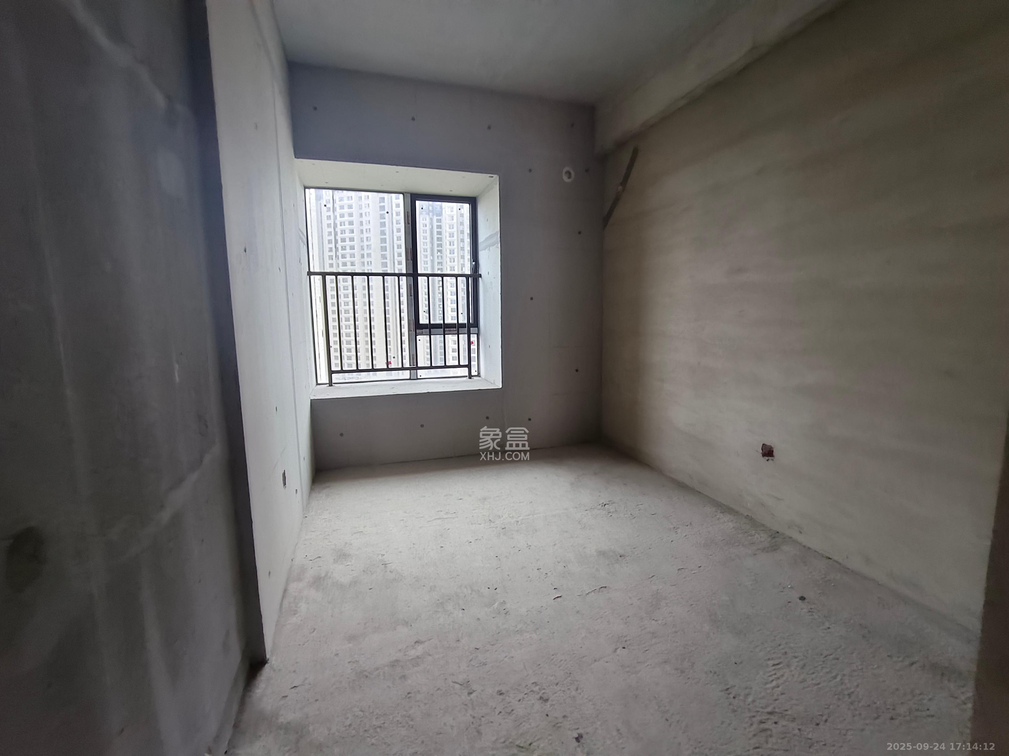 润和翰文府  4室2厅1卫    1200.0元/月室内图