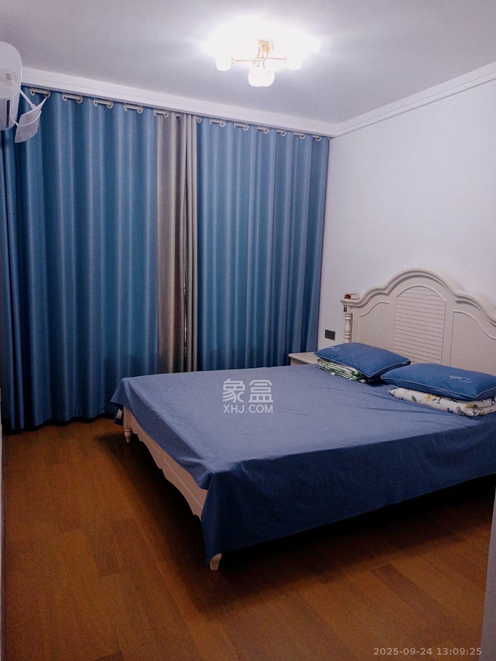 阳光城尚东湾青柠园 3室2厅2卫 2600.0元/月 阳光城尚东湾青柠园 3室2厅2卫 2600.0元/月室内图