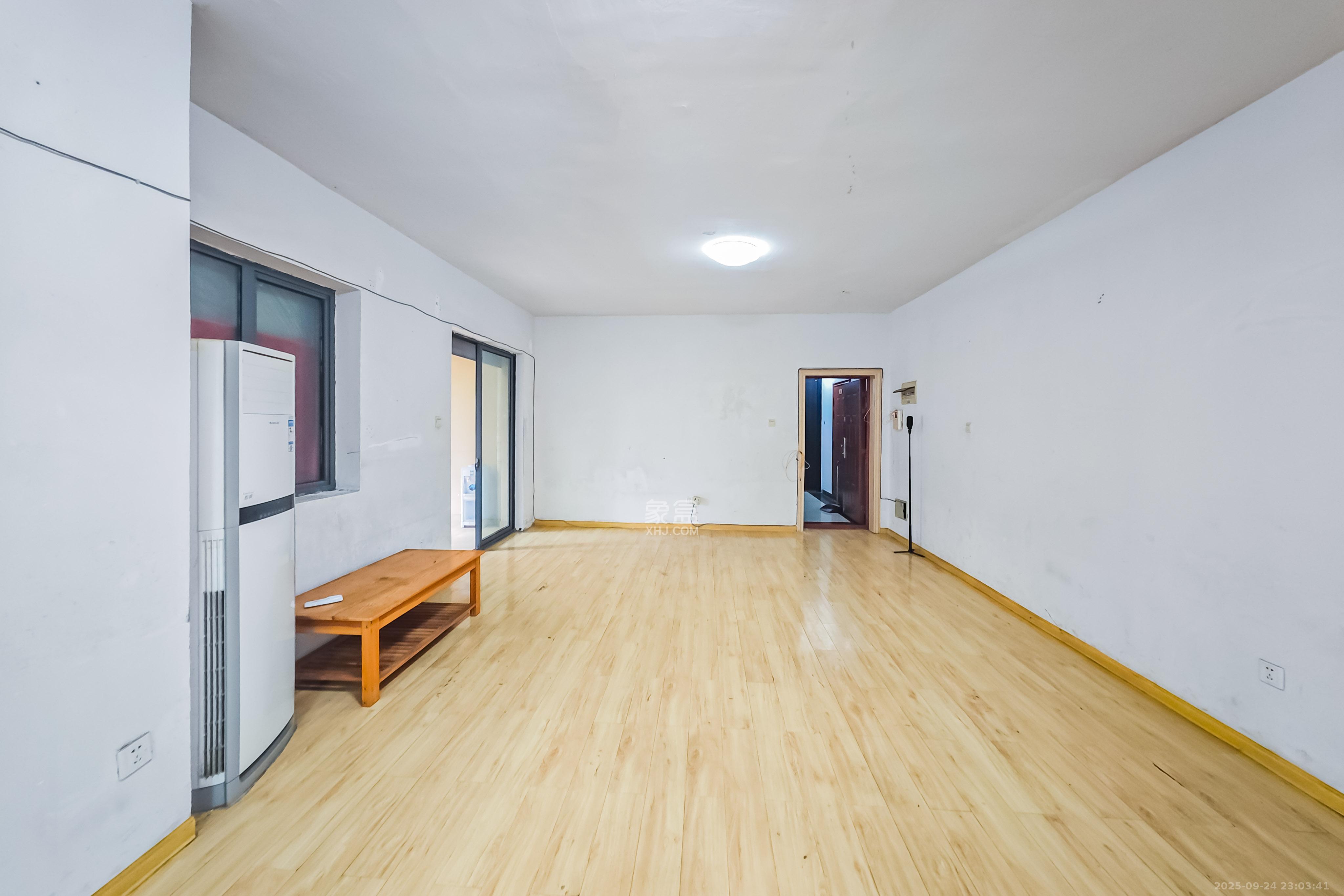 中城丽景香山园 3室2厅2卫 89.0万 中城丽景香山园 3室2厅2卫 89.0万其他