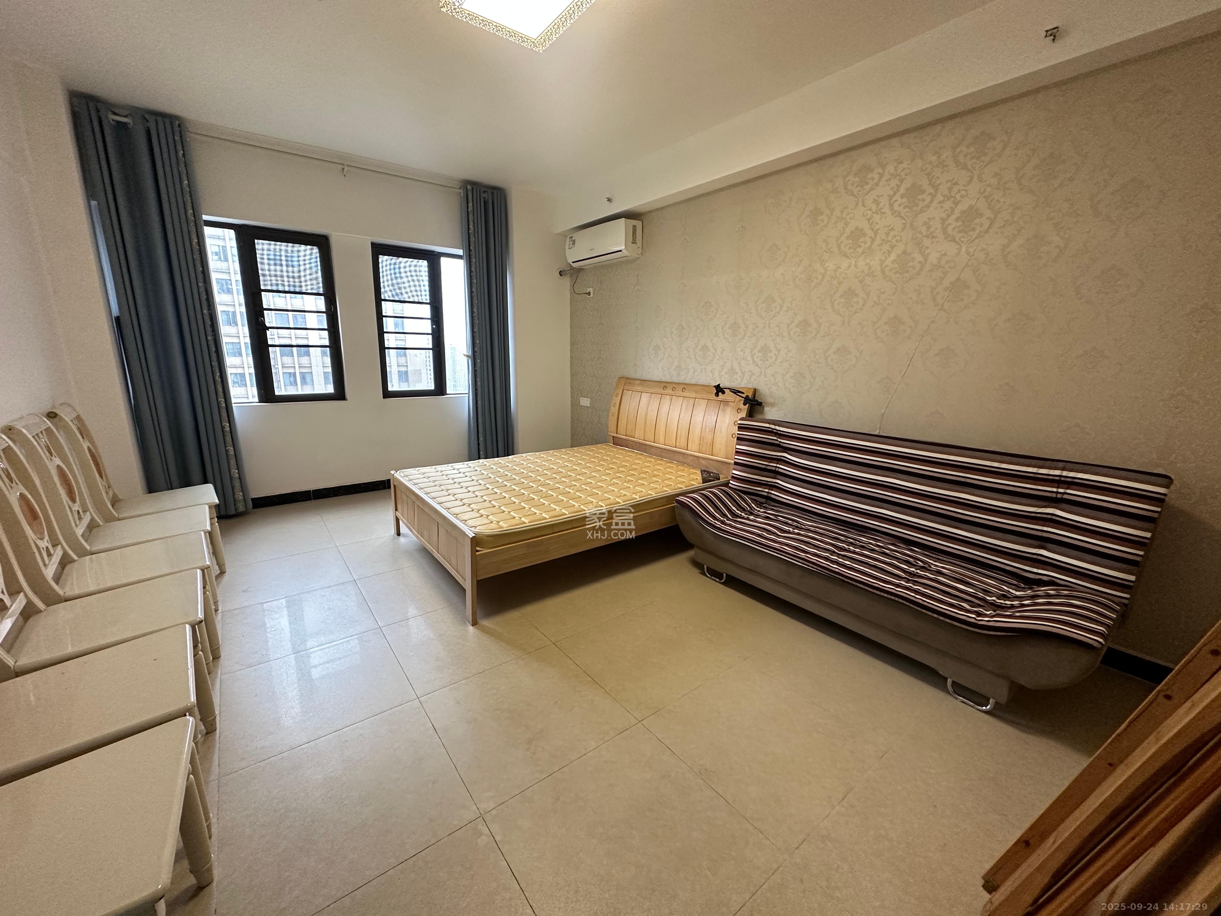 钰龙天下二期(钰龙佳园) 1室0厅1卫 1200.0元/月 钰龙天下二期(钰龙佳园) 1室0厅1卫 1200.0元/月室内图