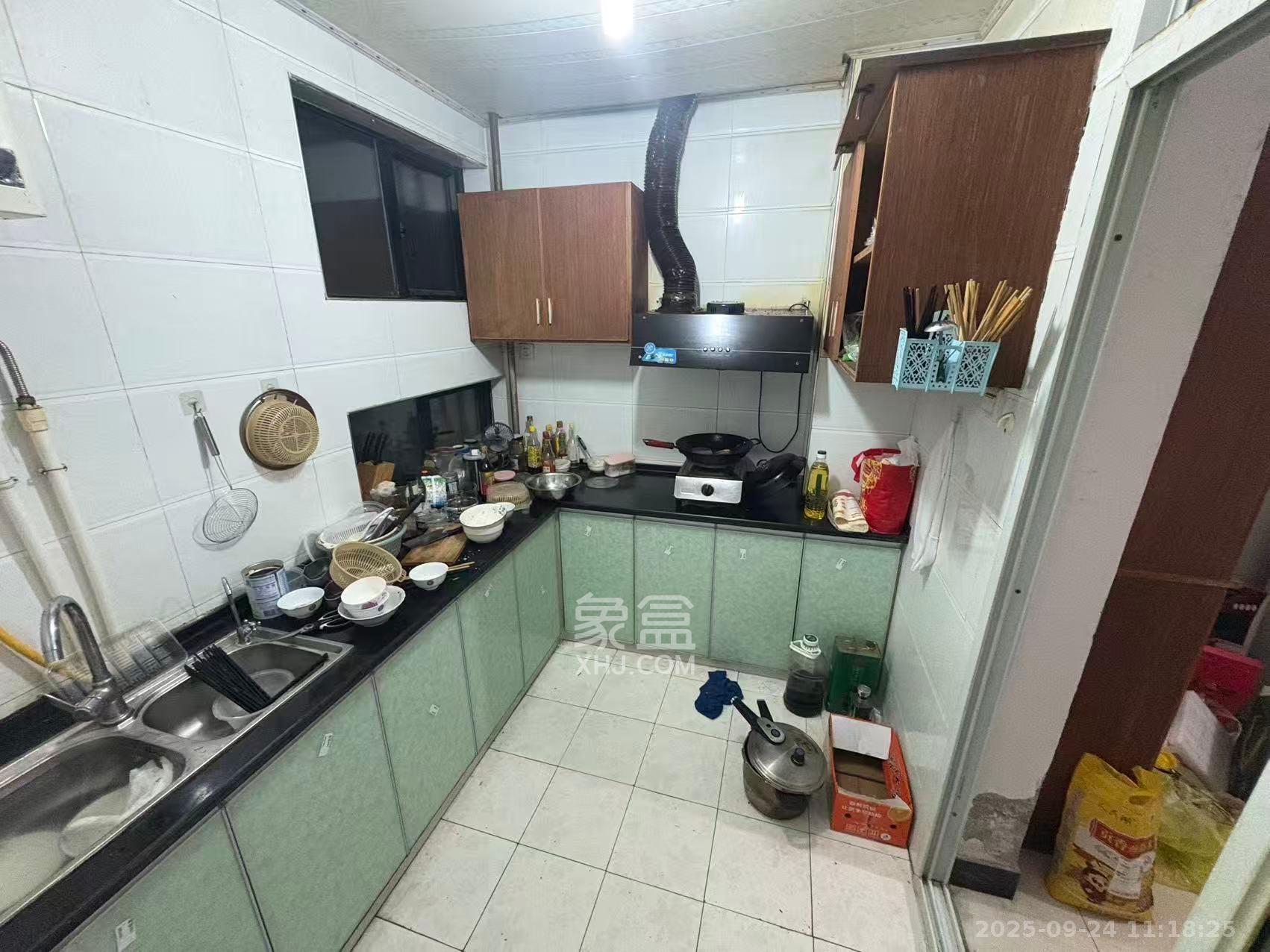 湘诚嘉园  2室2厅2卫    1950.0元/月室内图