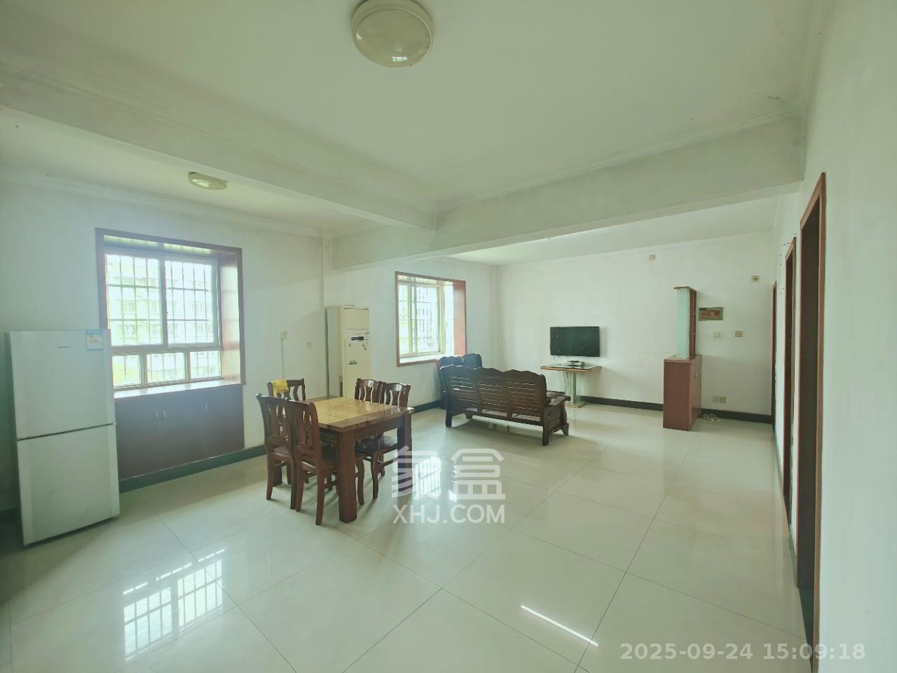 五一新村安置小区（永定社区、永兴社区、永祥社区）  3室2厅2卫   2300.00元/月