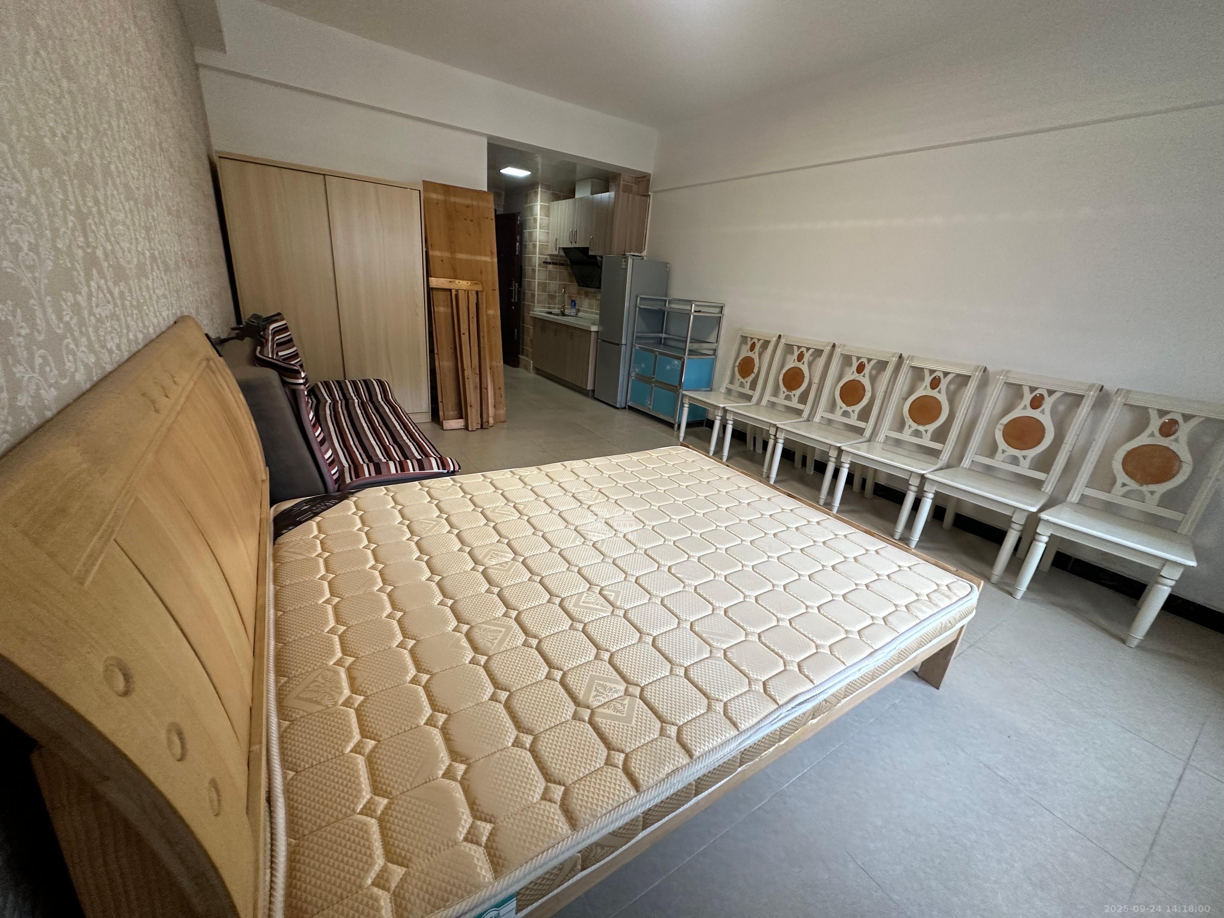 钰龙天下二期（钰龙佳园）  1室0厅1卫    1200.0元/月室内图