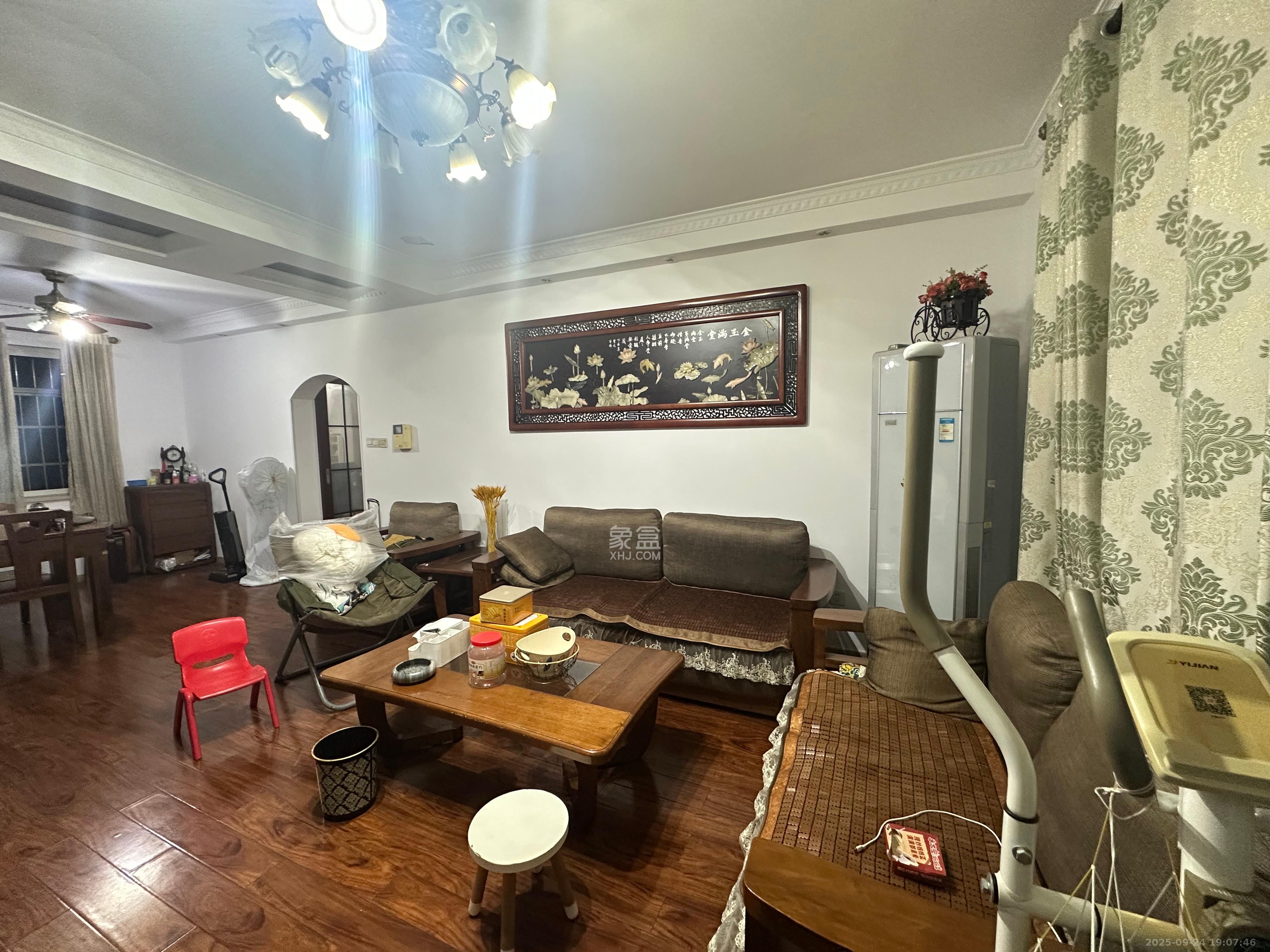 筑梦佳园  4室2厅1卫    2400.0元/月 筑梦佳园  4室2厅1卫    2400.0元/月室内图