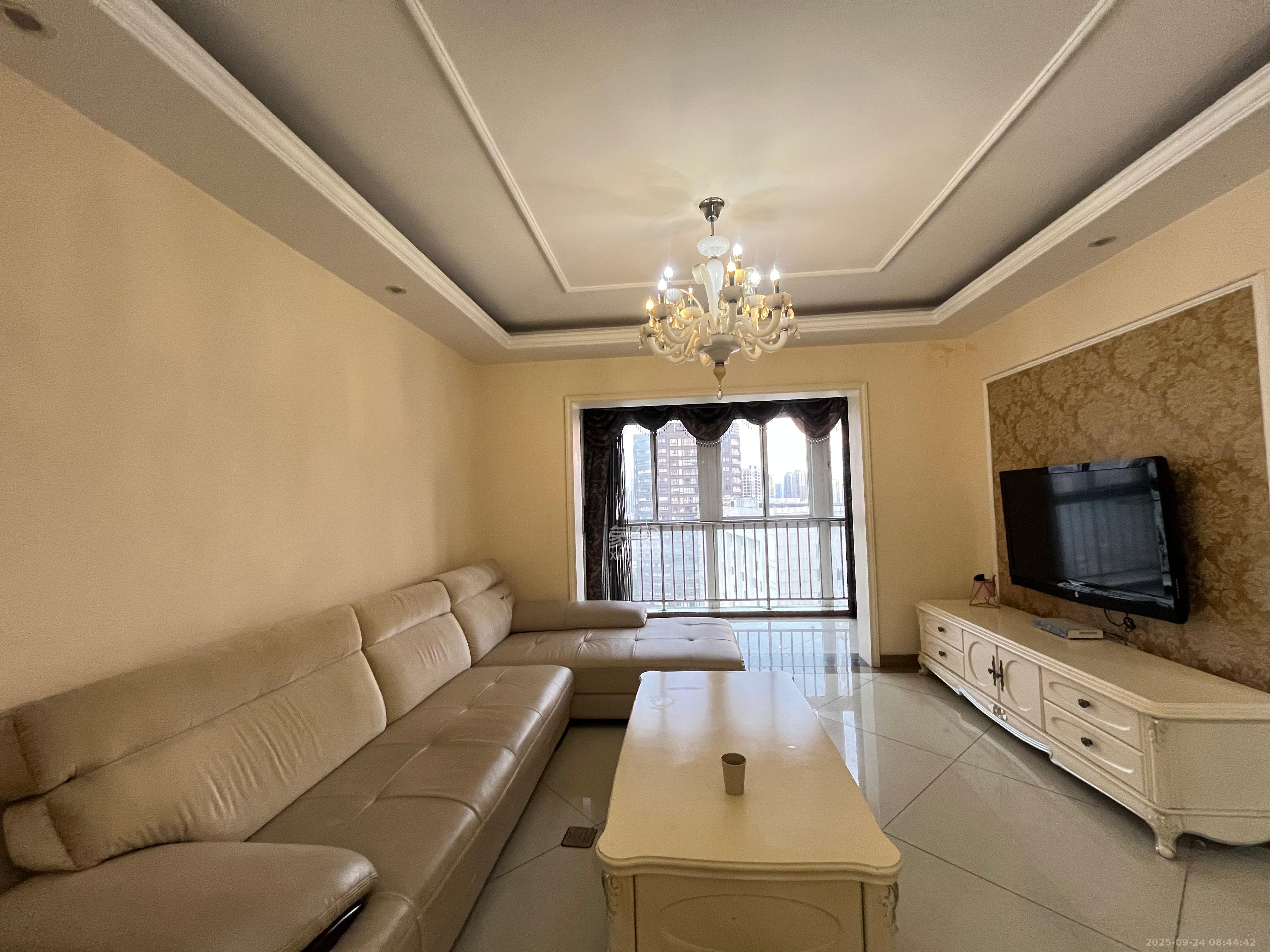 通华天都 3室2厅2卫 2500.0元/月 通华天都 3室2厅2卫 2500.0元/月室内图