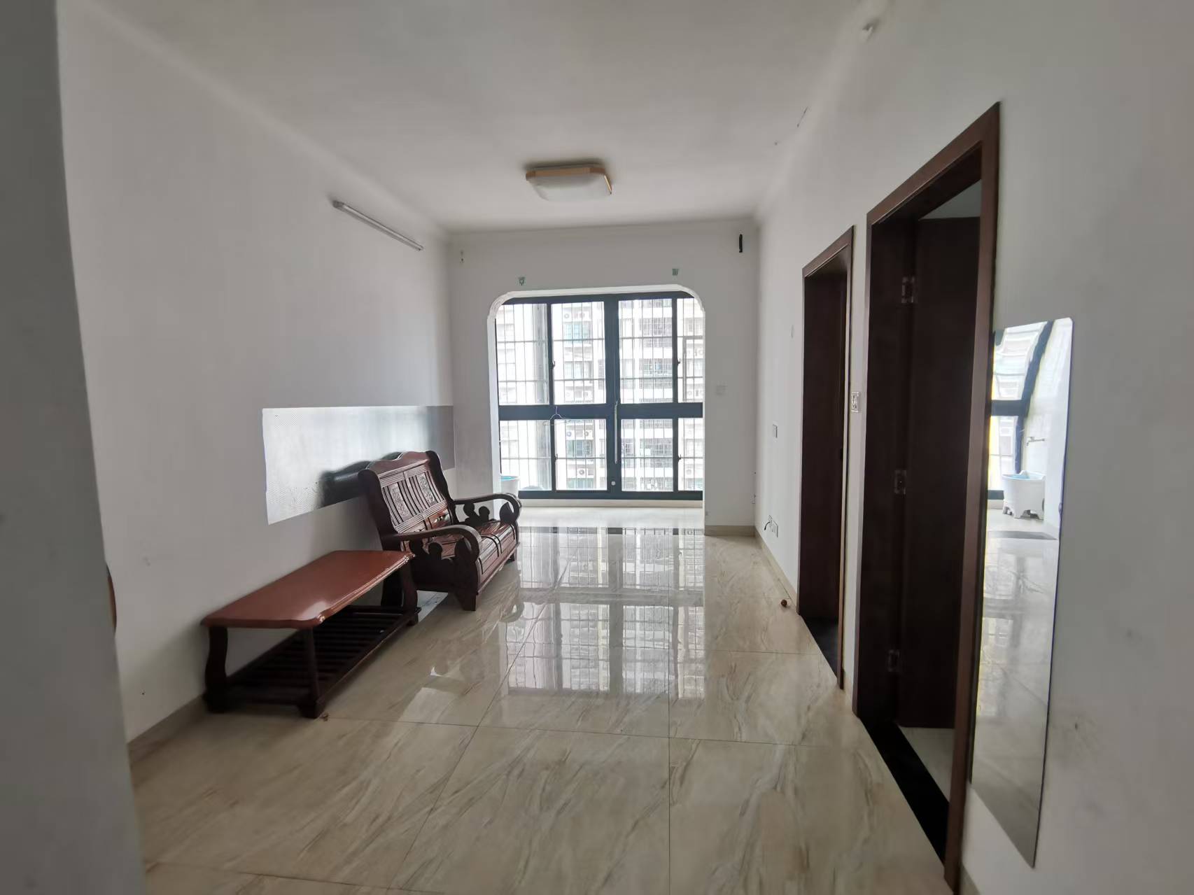 凤翔花园（B区）  2室2厅1卫    1600.0元/月室内图