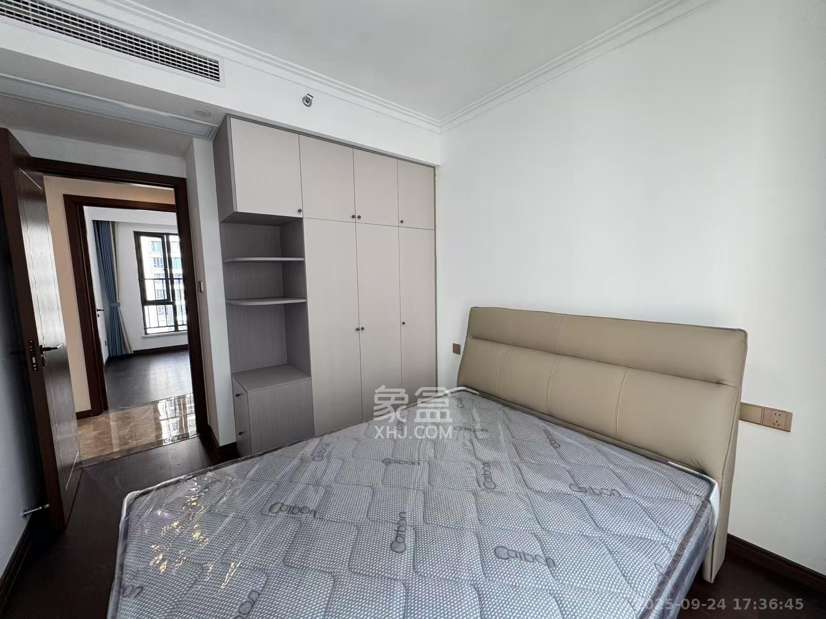 绿地长沙城际空间站(柏仕佳苑) 4室2厅2卫 3800.0元/月 绿地长沙城际空间站(柏仕佳苑) 4室2厅2卫 3800.0元/月室内图