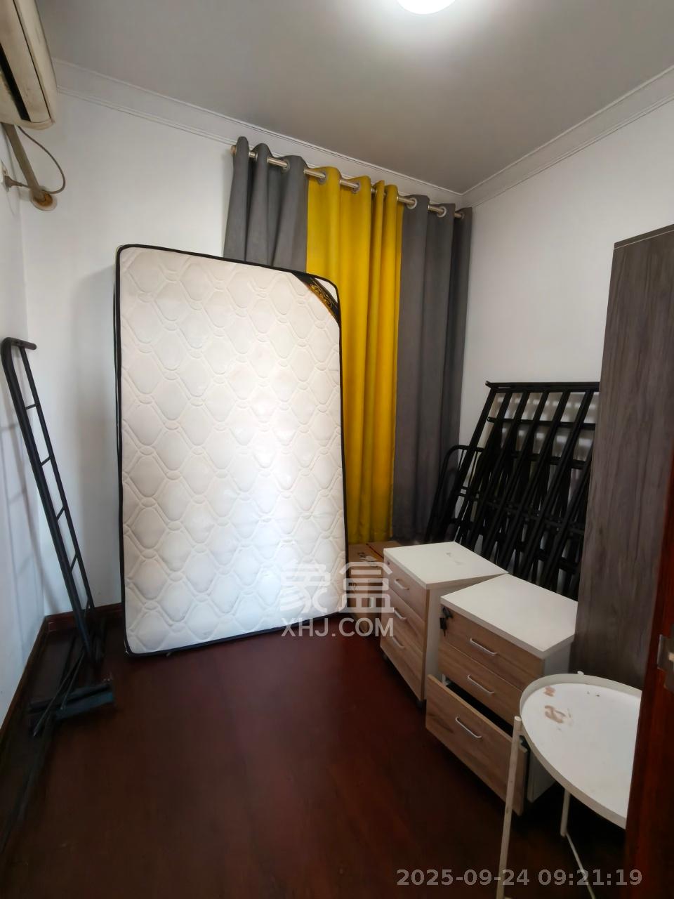 中海国际五期 3室2厅2卫 2000.0元/月 中海国际五期 3室2厅2卫 2000.0元/月室内图