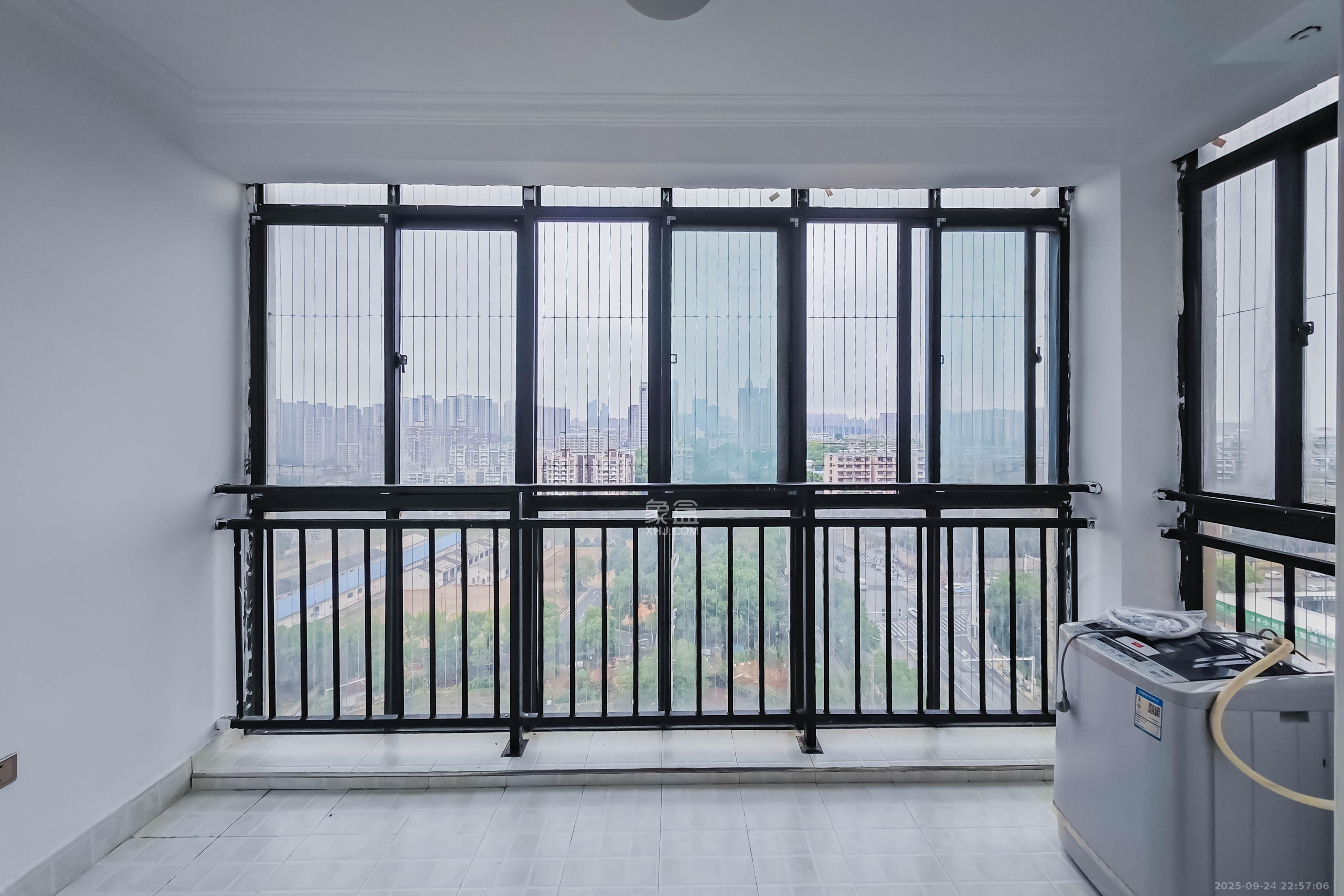 海拔东方 2室1厅1卫 76.8万 海拔东方 2室1厅1卫 76.8万阳台