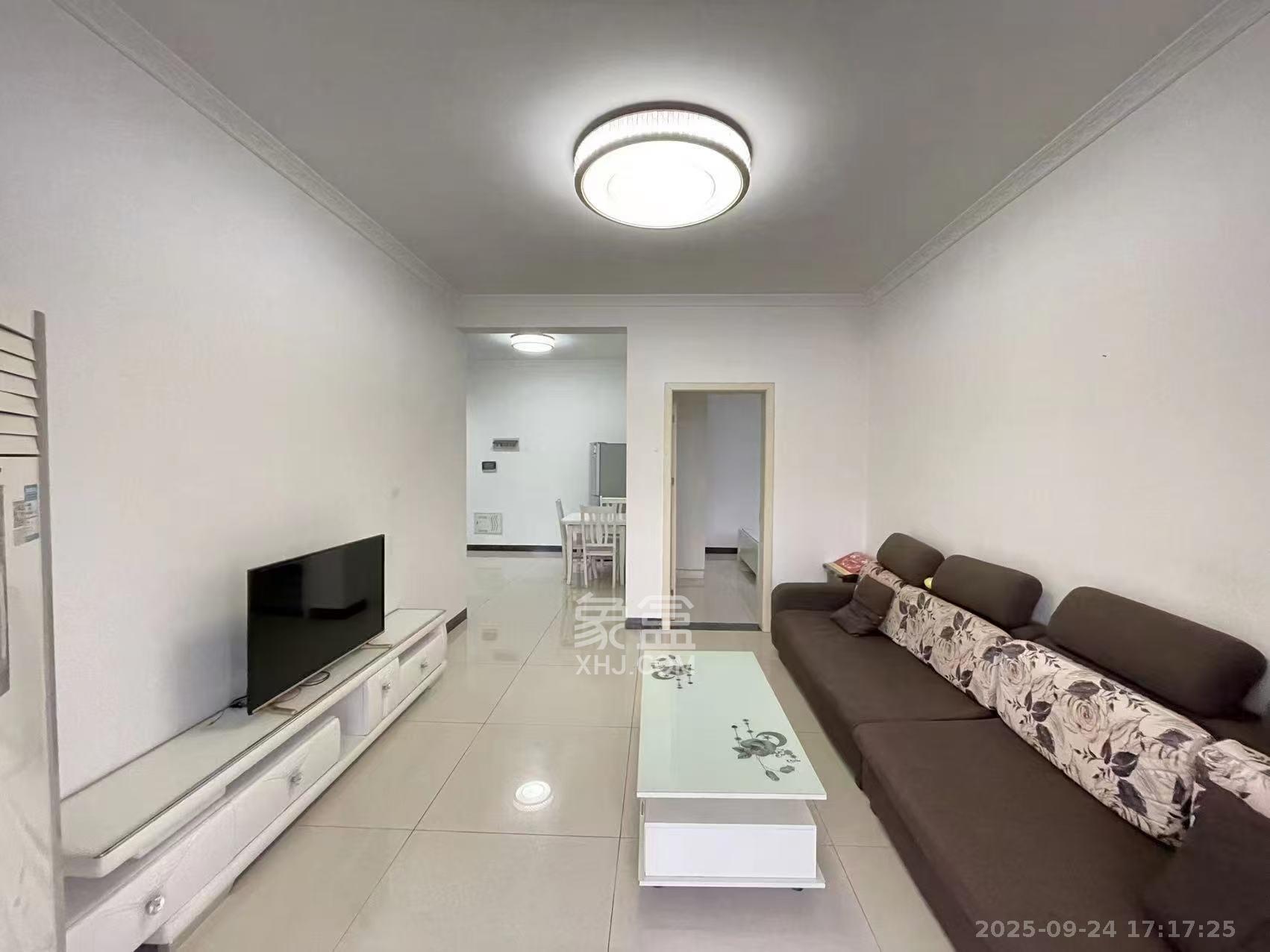 中央美郡  2室2厅1卫    2600.0元/月室内图