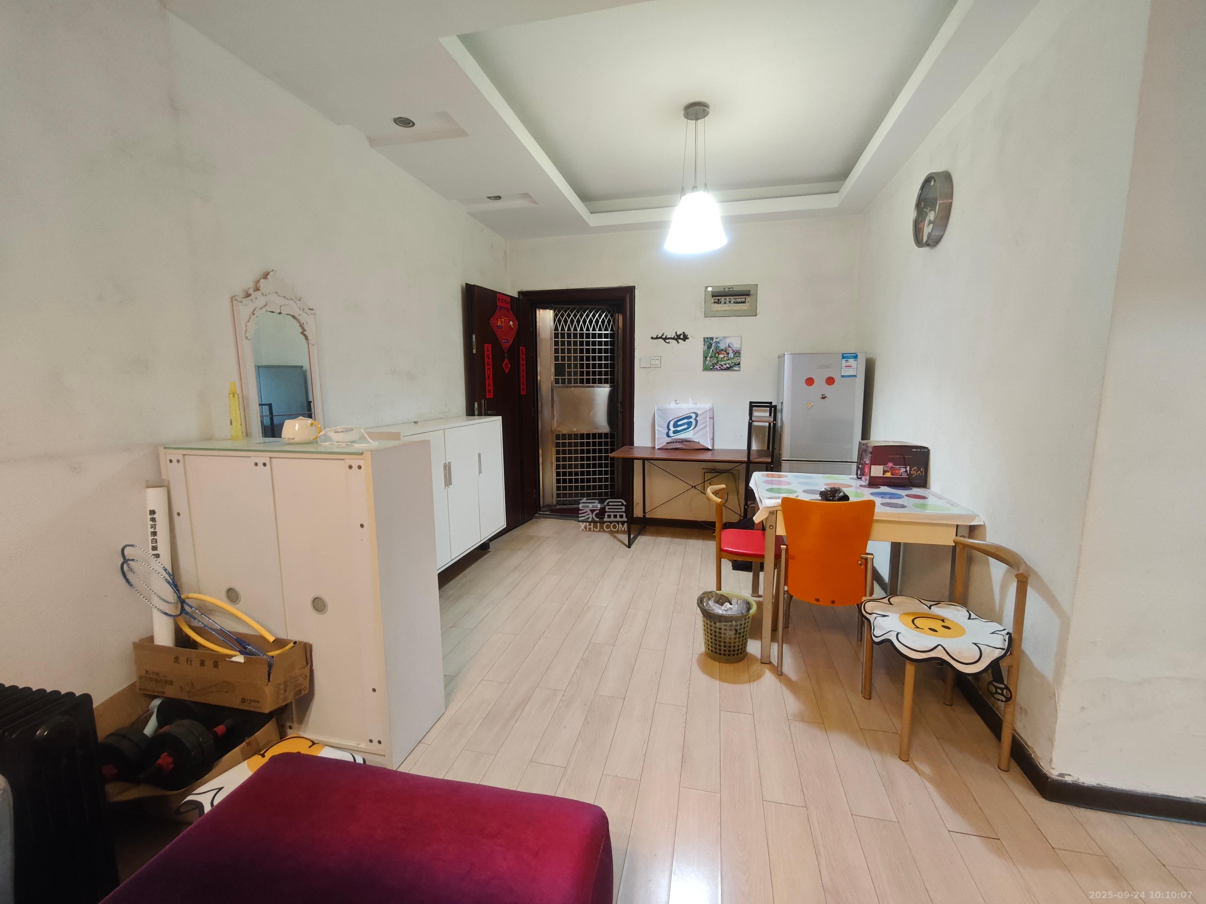 湘域中央 2室1厅1卫 3100.0元/月 湘域中央 2室1厅1卫 3100.0元/月室内图