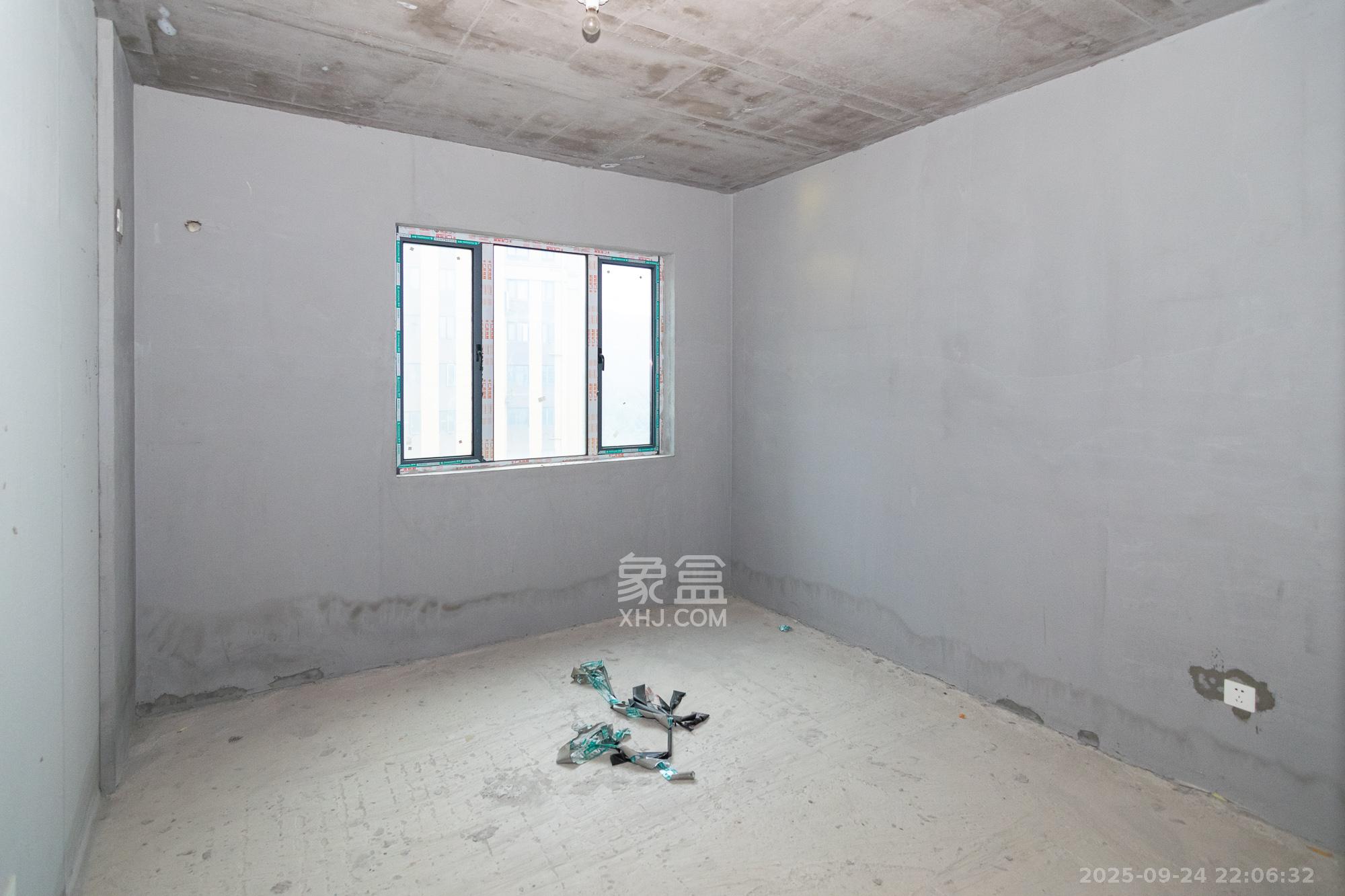 澳海谷山府  3室2厅2卫    78.0万卧室