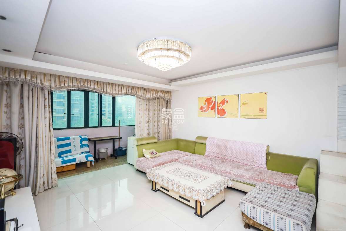 咸嘉新村嘉和苑 3室2厅1卫 118.0万 咸嘉新村嘉和苑 3室2厅1卫 118.0万客厅