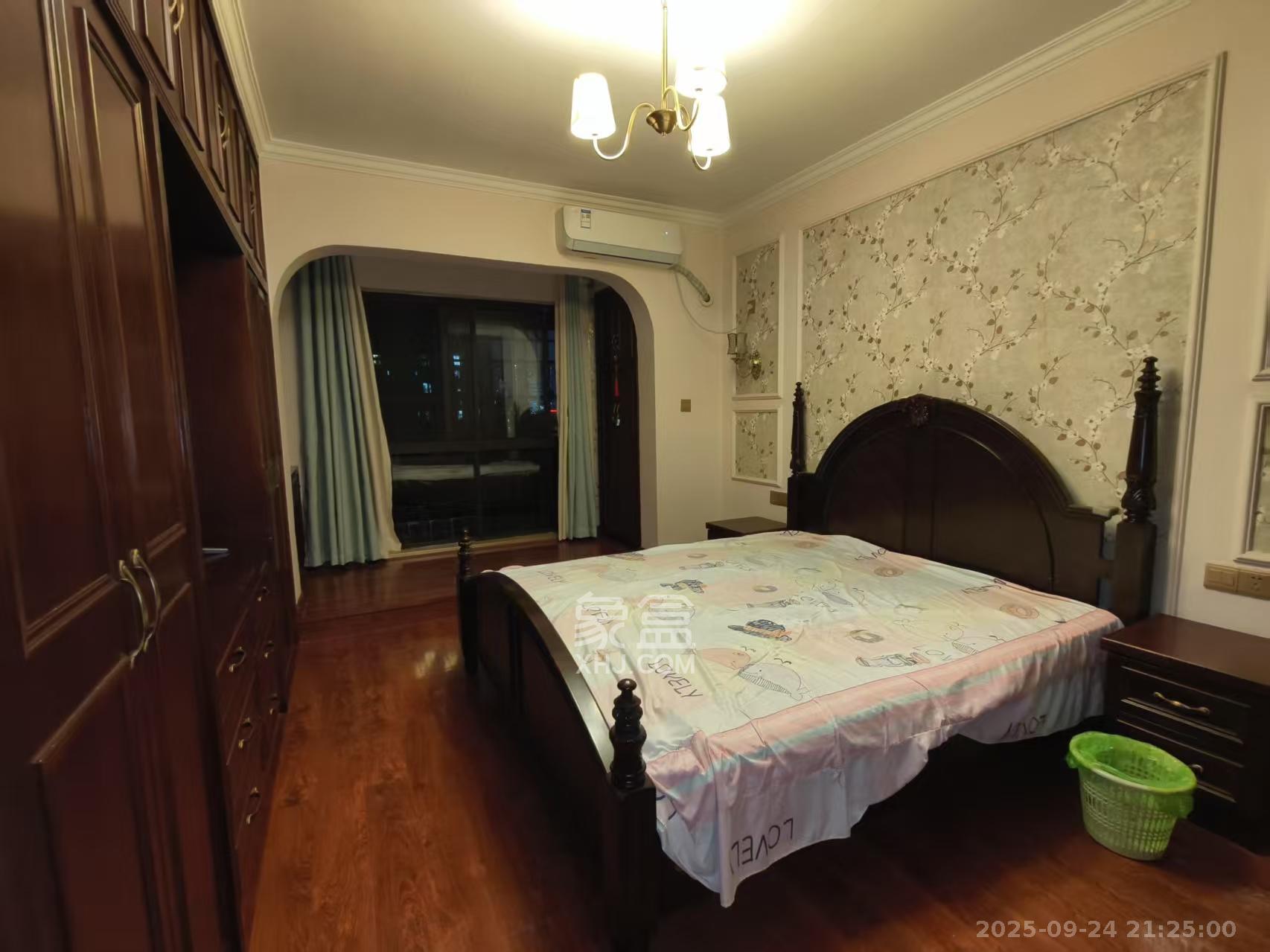 星湖湾一期高层 4室2厅2卫 2900.0元/月 星湖湾一期高层 4室2厅2卫 2900.0元/月室内图