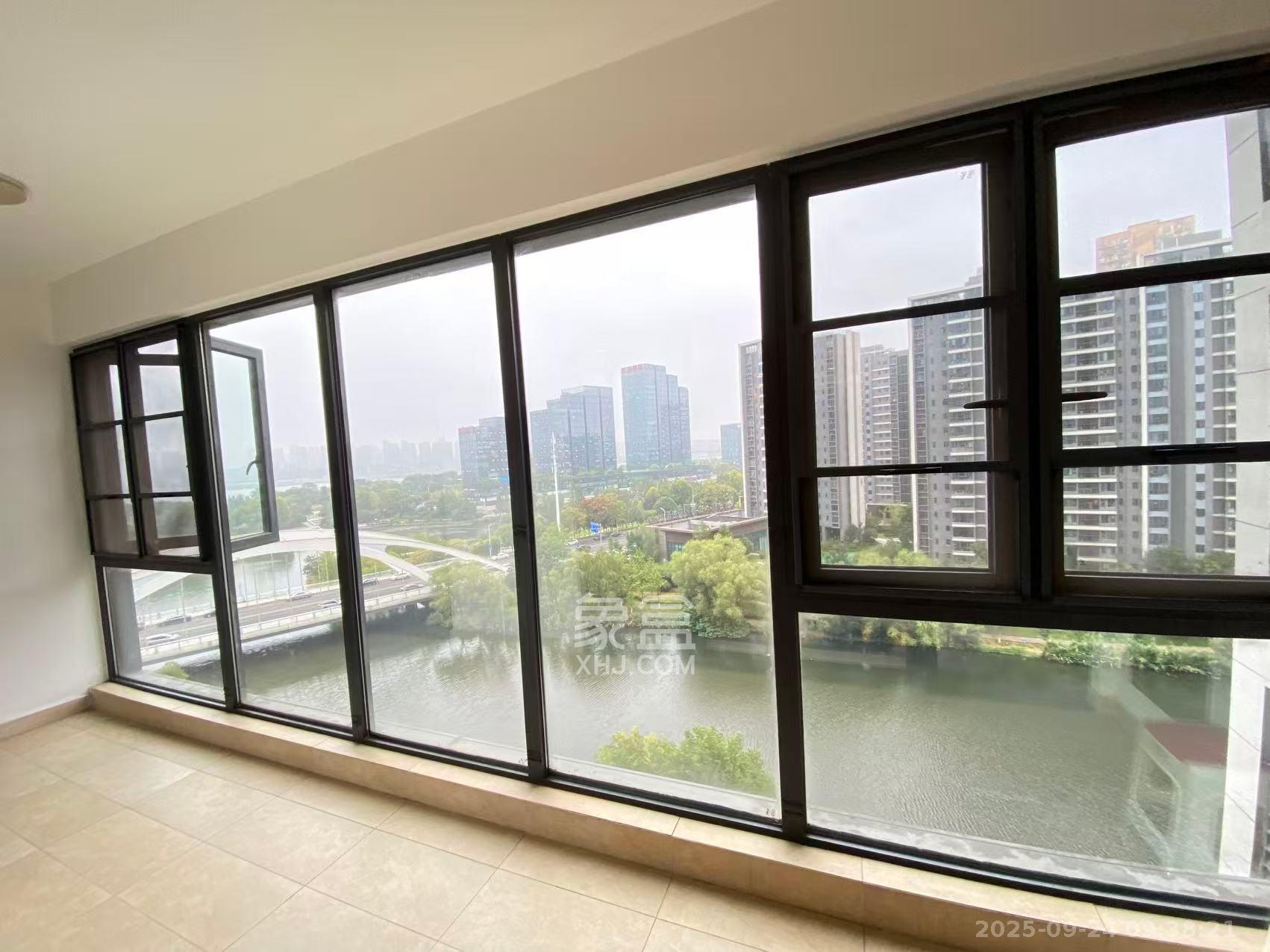 中海阅江府  4室1厅2卫    5300.0元/月室内图