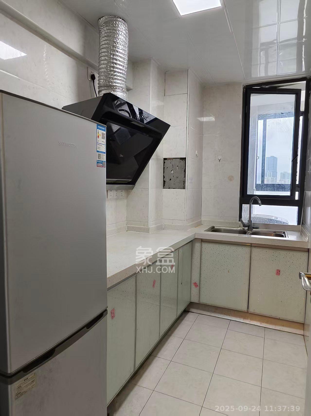 中交里城 1室1厅1卫 1600.0元/月 中交里城 1室1厅1卫 1600.0元/月室内图