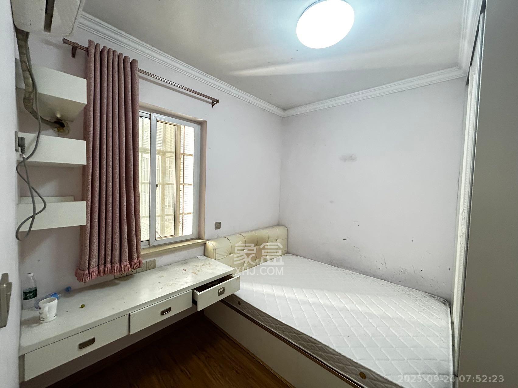 楚天世纪城东苑 3室2厅2卫 1800.00元/月 楚天世纪城东苑 3室2厅2卫 1800.00元/月室内图