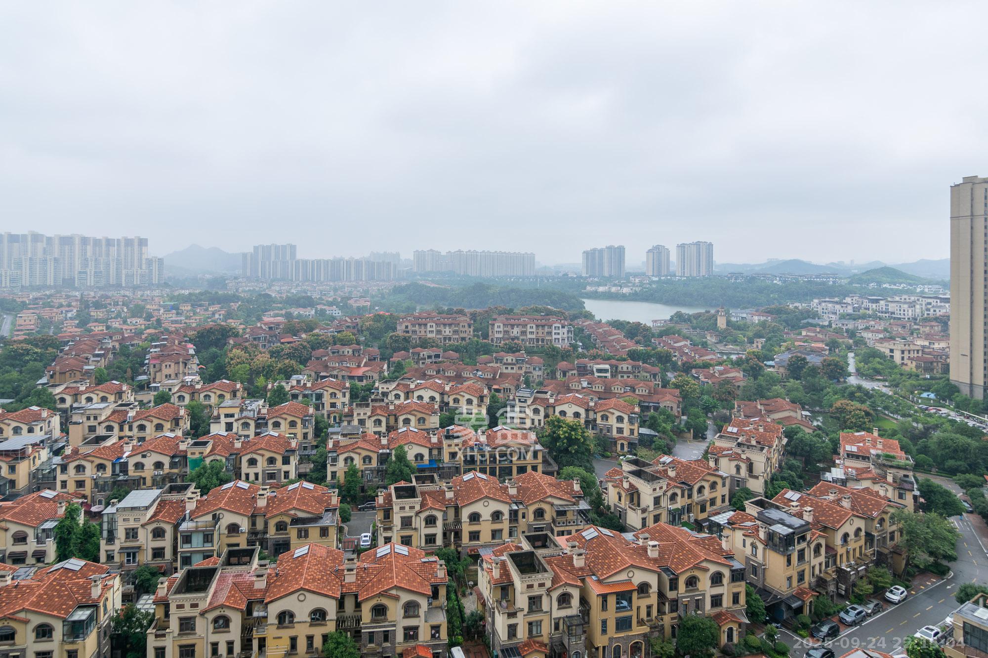 金地三千府（金地湖山樾、金地自在城）  3室2厅2卫    82.0万其他