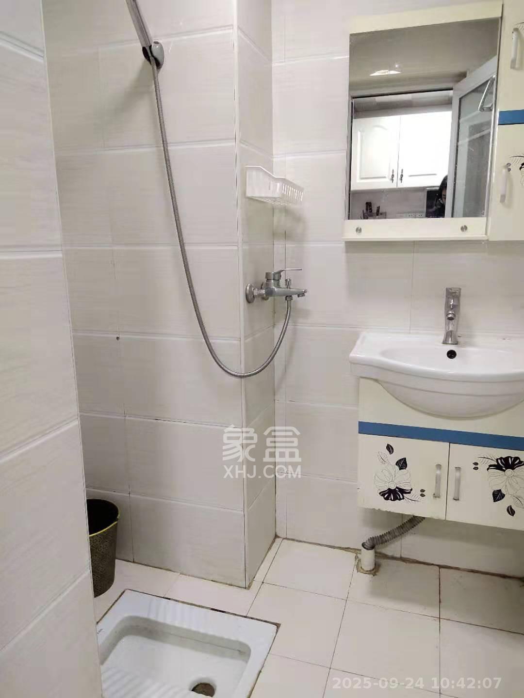 长房时代城  1室1厅1卫   1550.00元/月