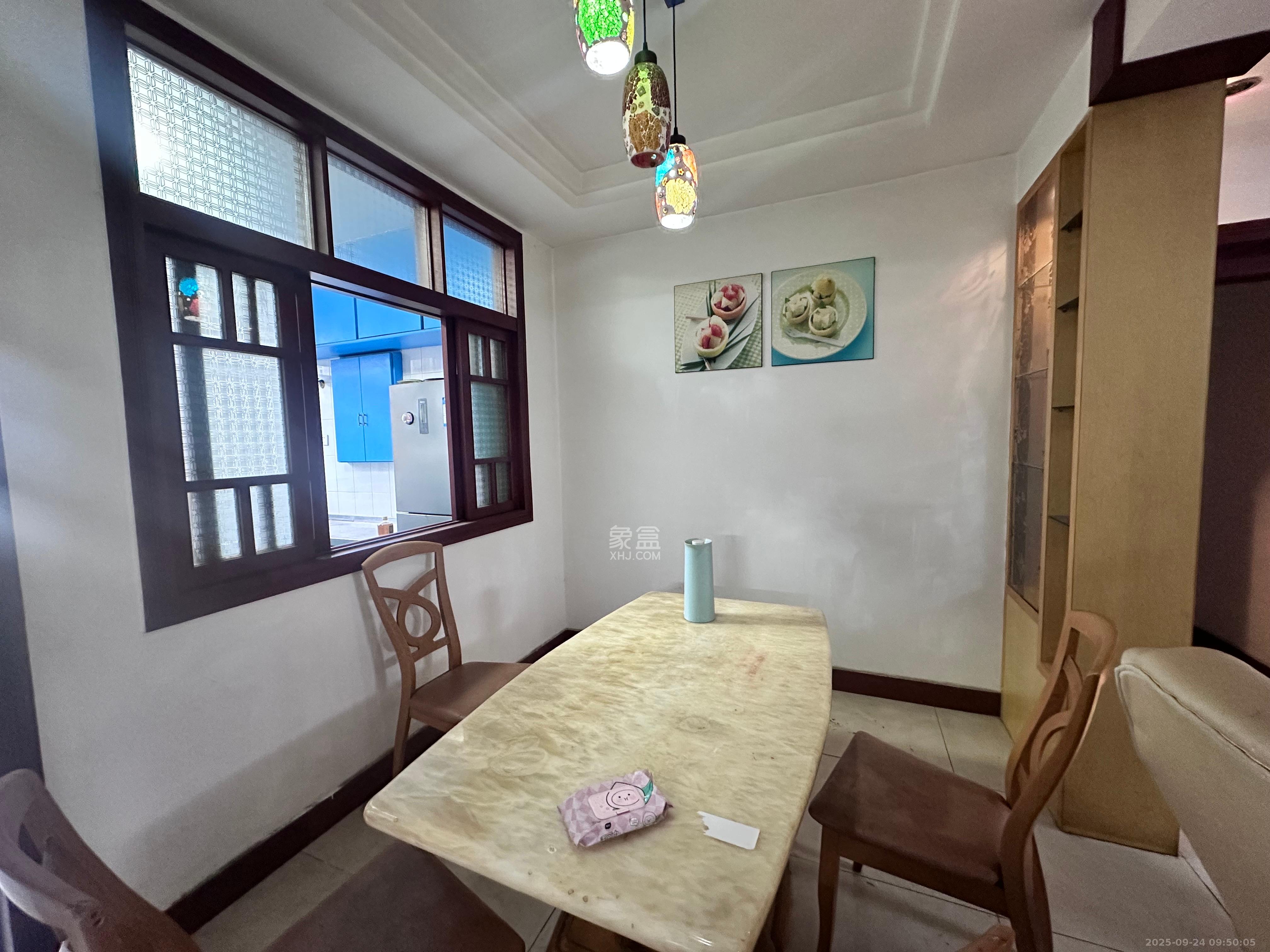 中联科技园 3室2厅2卫 2250.0元/月 中联科技园 3室2厅2卫 2250.0元/月室内图