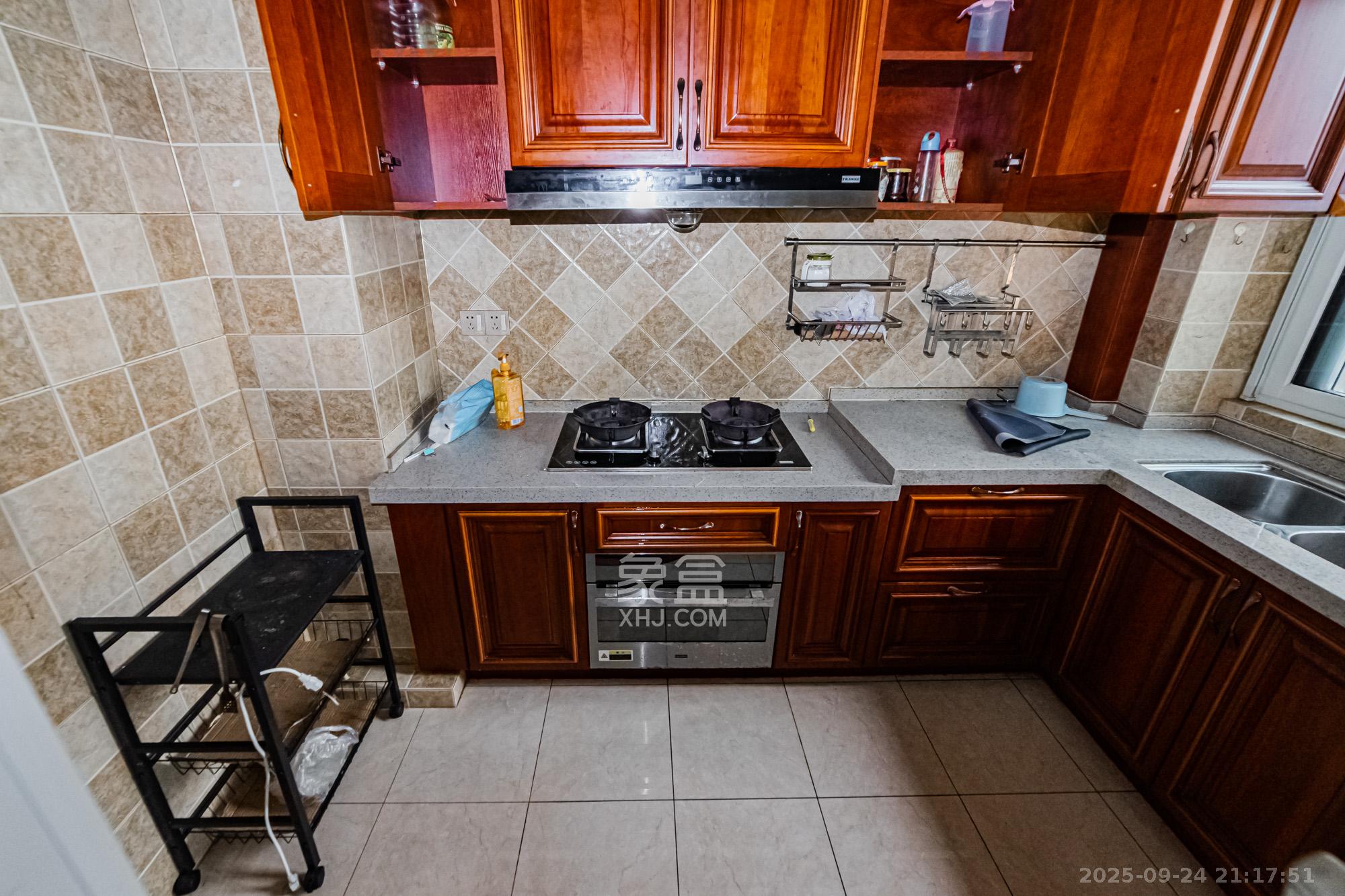 北辰三角洲E6区  4室2厅2卫    198.0万 北辰三角洲E6区  4室2厅2卫    198.0万厨房