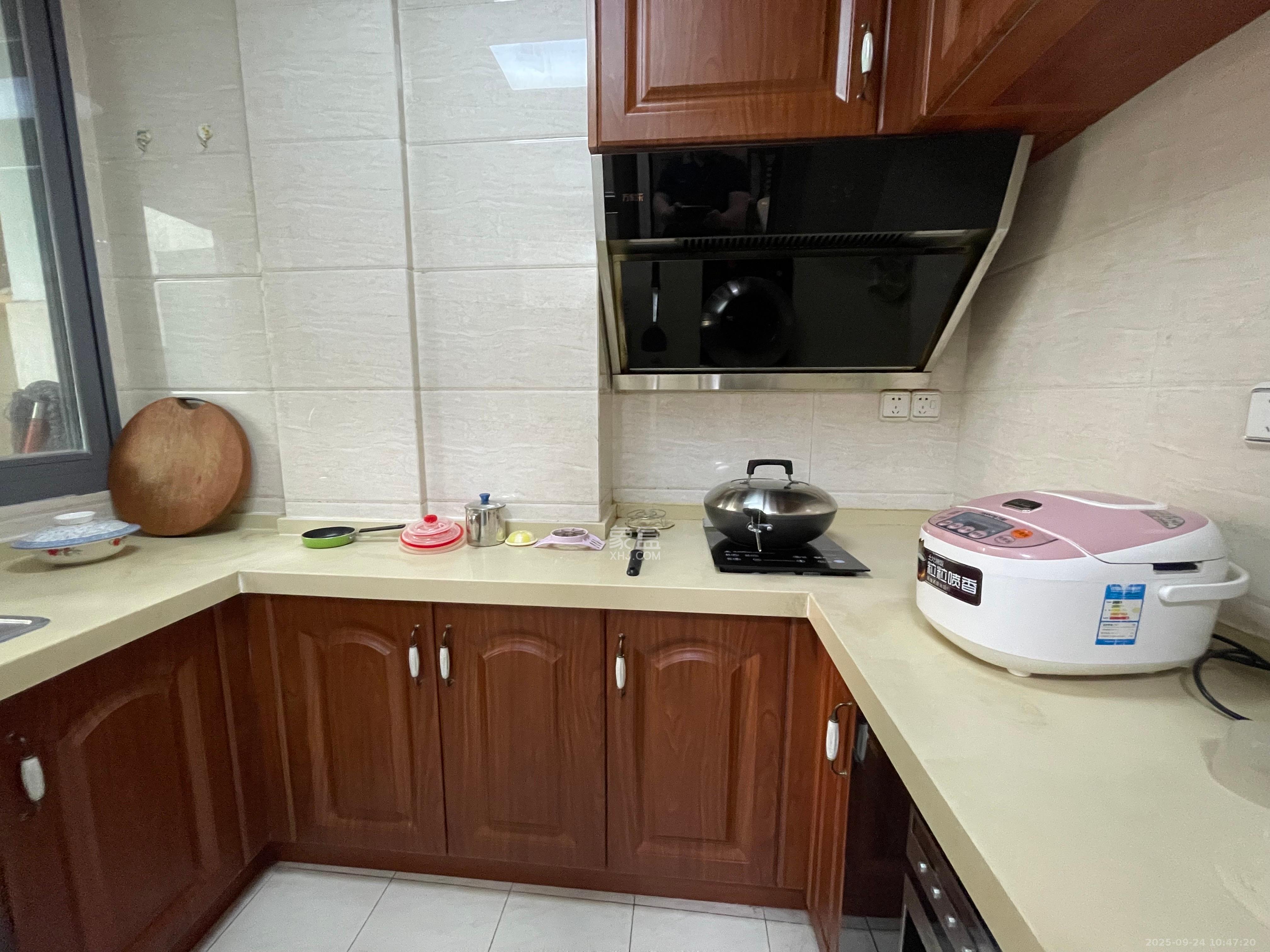 万博汇  1室1厅1卫    1800.0元/月室内图