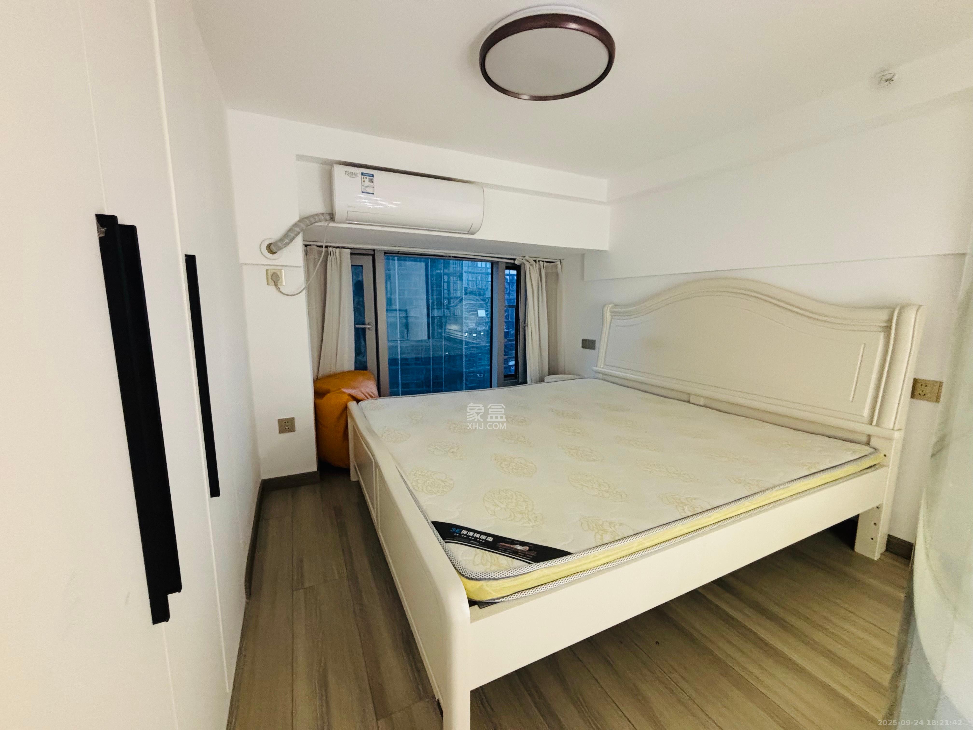 福晟翡翠湾  2室1厅1卫    1800.0元/月室内图