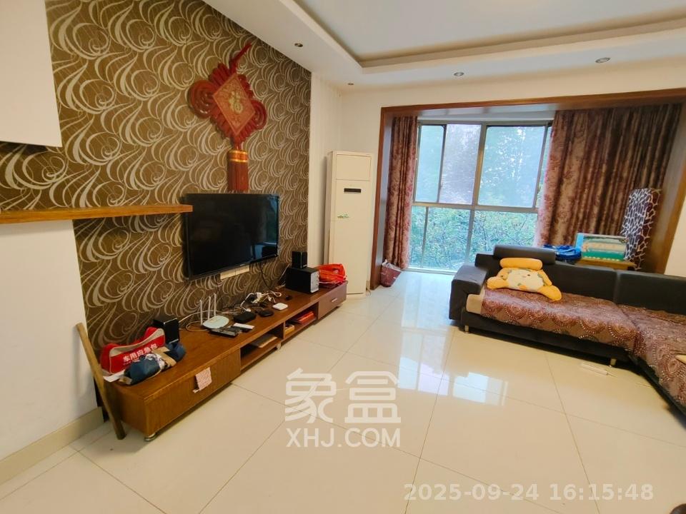 金色山庄  3室2厅2卫    3000.0元/月室内图