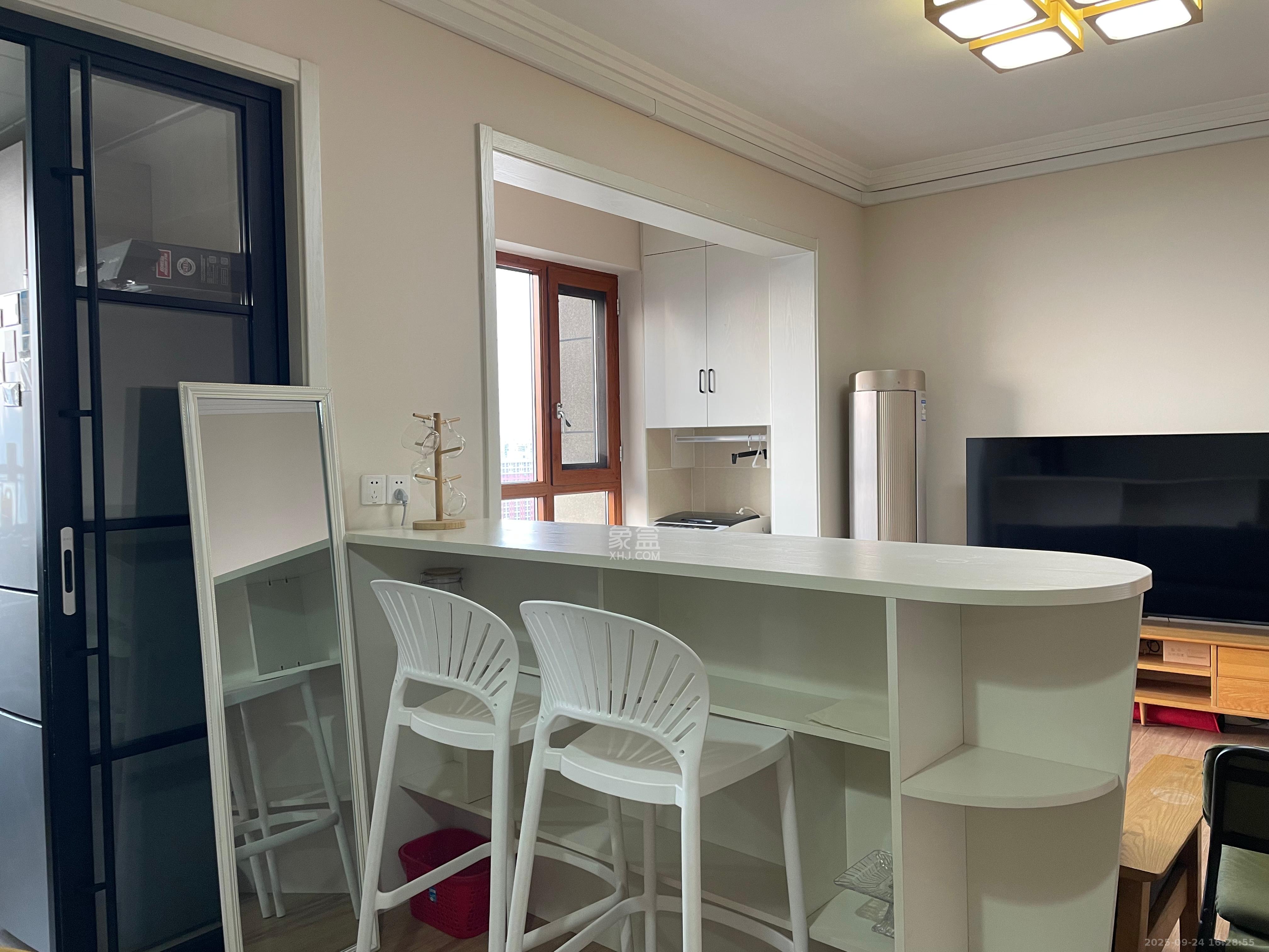 复地崑玉国际一期 2室2厅1卫 4600.0元/月 复地崑玉国际一期 2室2厅1卫 4600.0元/月室内图