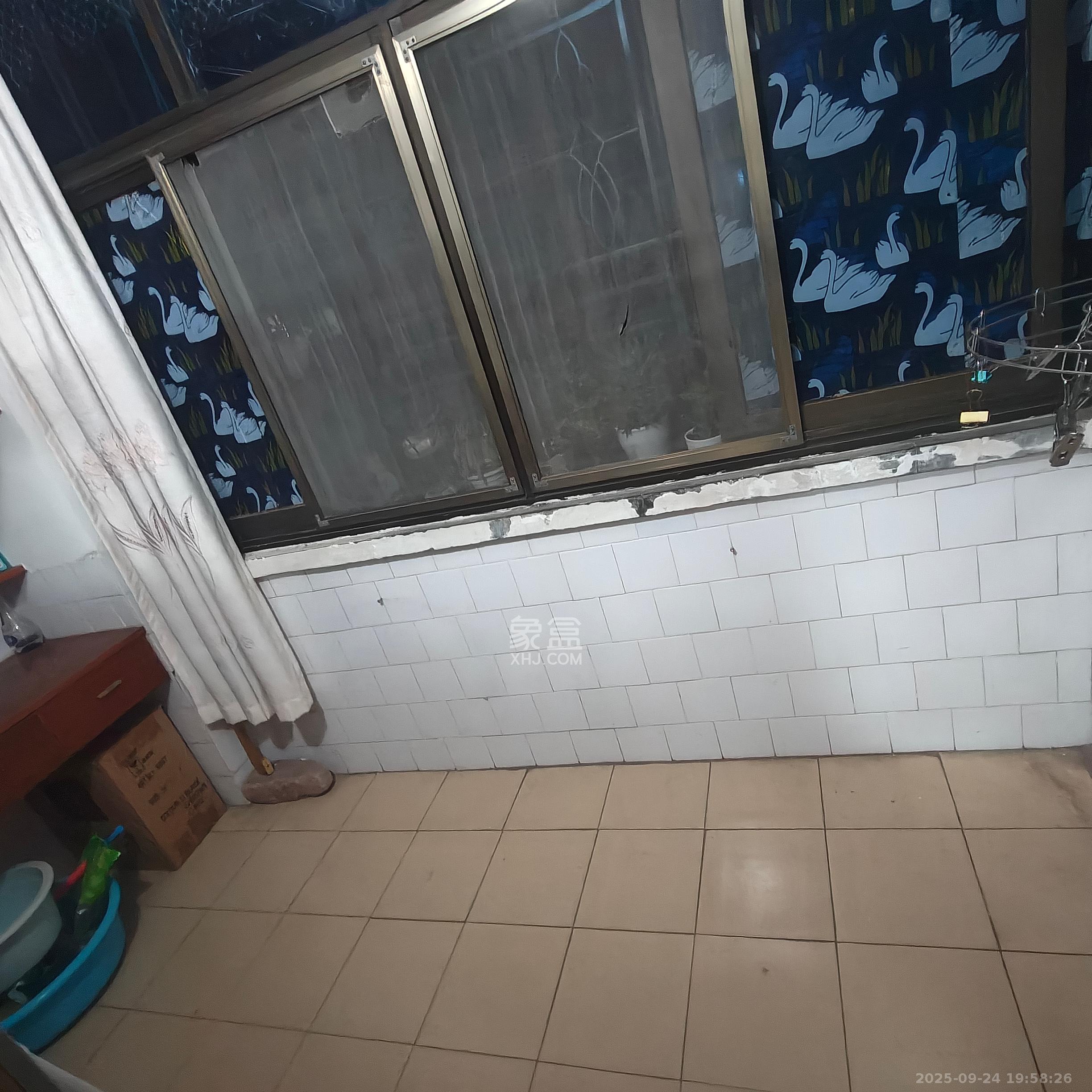 荷晏小区 2室2厅1卫 1600.0元/月 荷晏小区 2室2厅1卫 1600.0元/月室内图