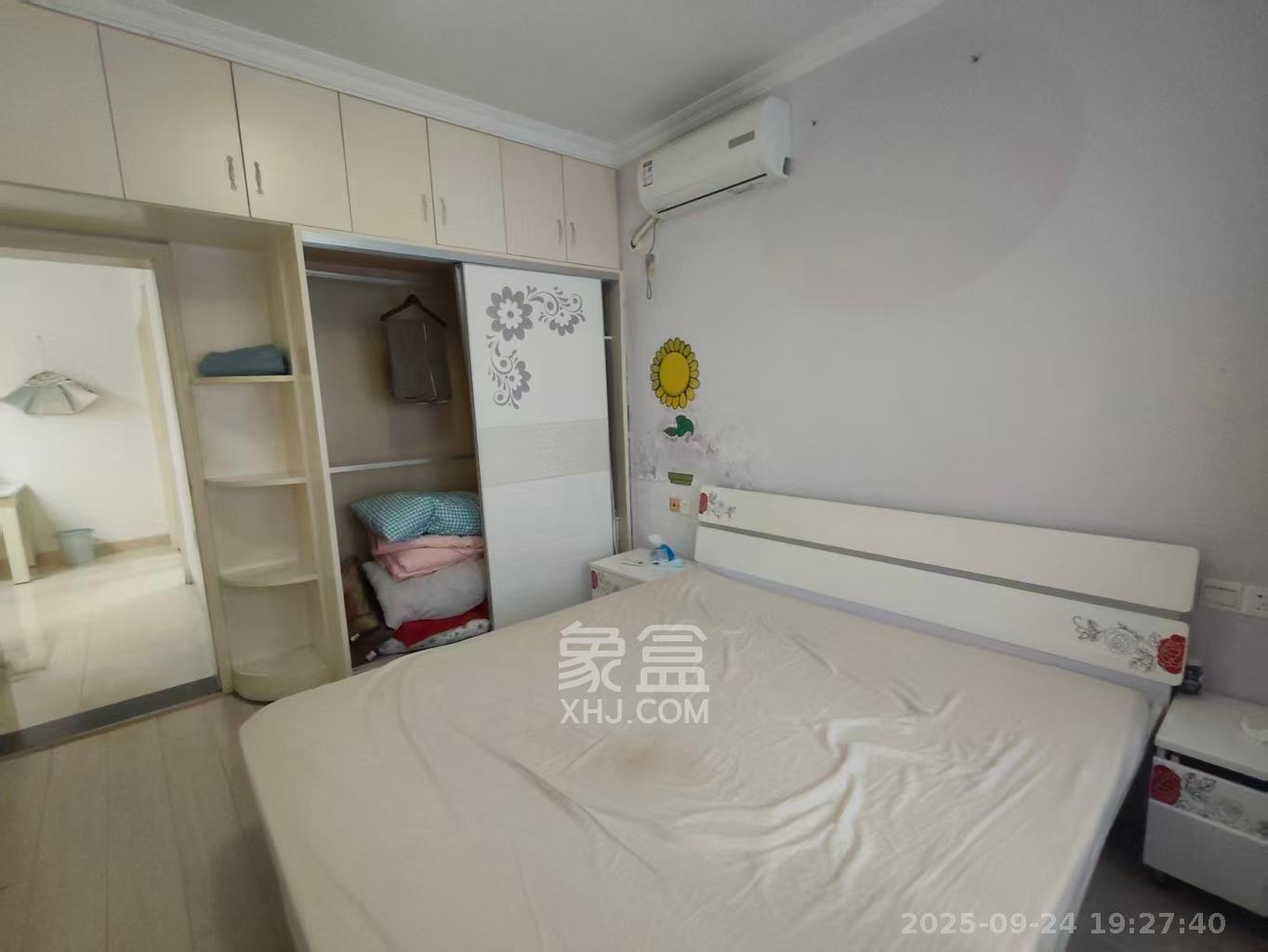 卓越蔚蓝海岸二期 2室2厅1卫 2200.0元/月 卓越蔚蓝海岸二期 2室2厅1卫 2200.0元/月室内图