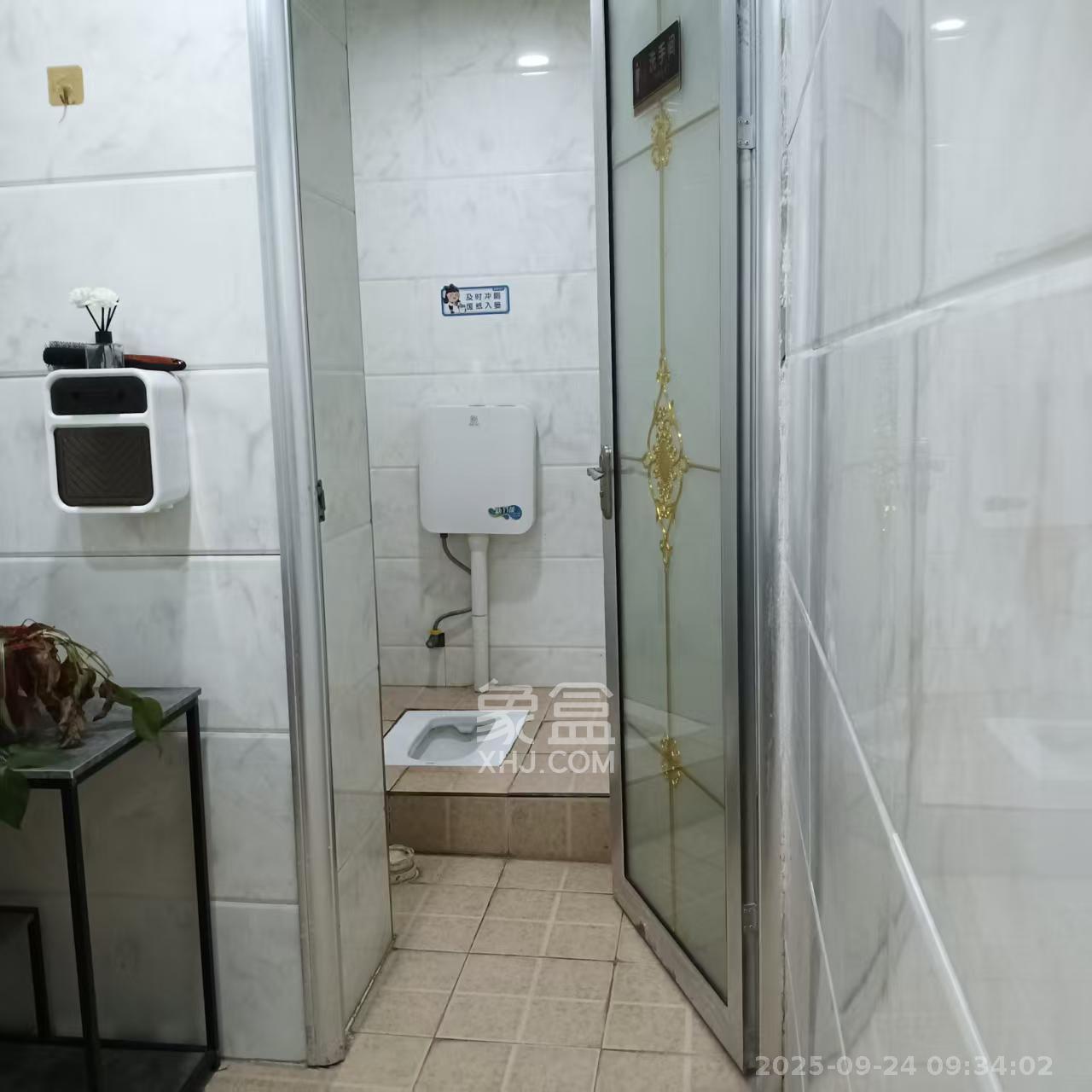 华润凤凰城三期   220.0㎡      3500.0元/月室内图