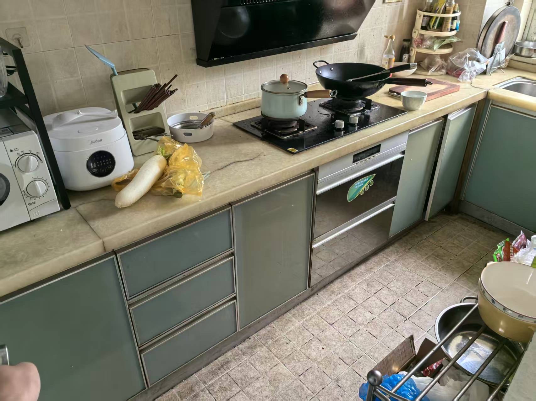 西子湖畔沃府 3室2厅2卫 2500.0元/月 西子湖畔沃府 3室2厅2卫 2500.0元/月户型图