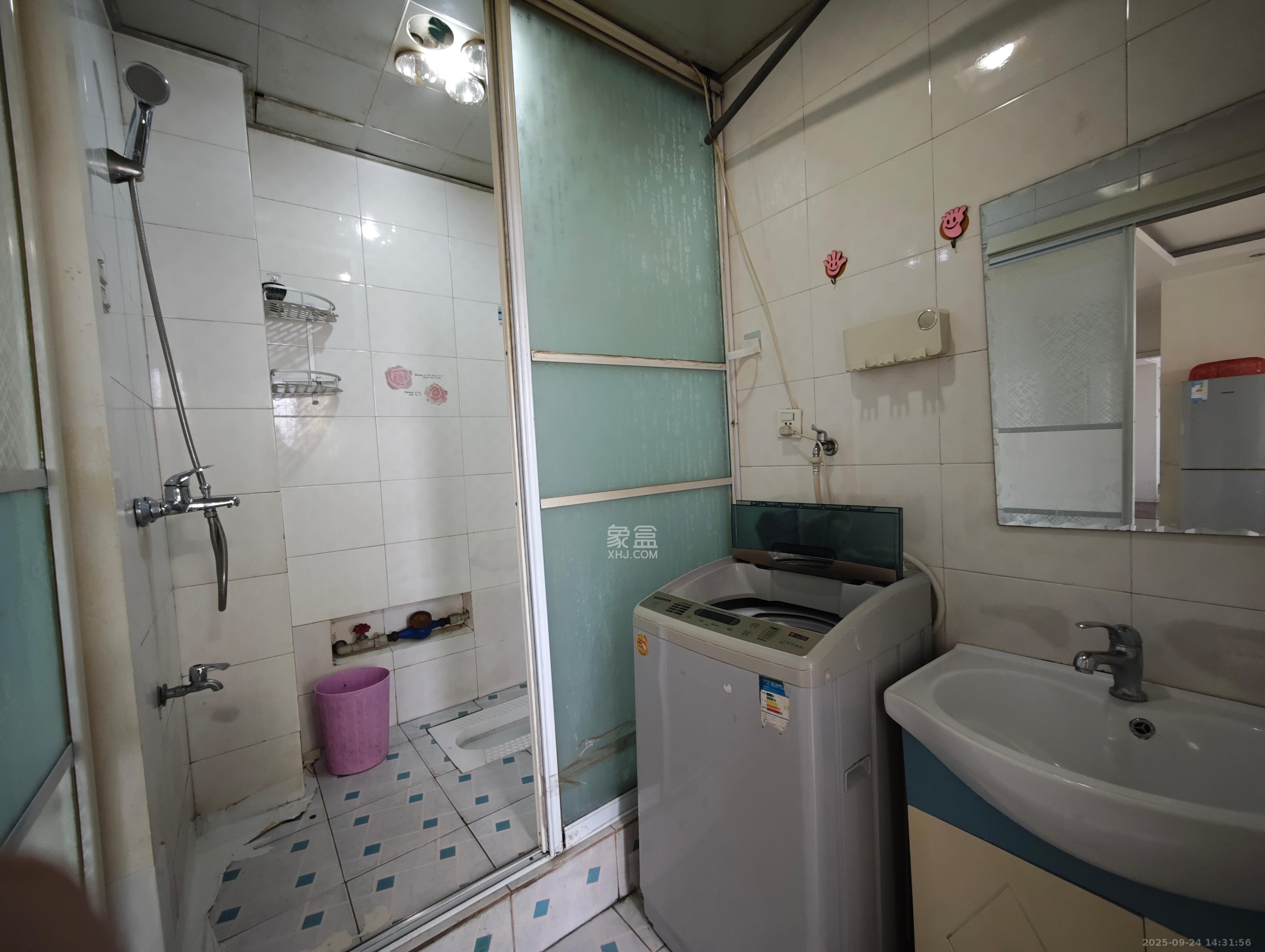 星沙商业步行街 2室2厅1卫 1300.0元/月 星沙商业步行街 2室2厅1卫 1300.0元/月室内图