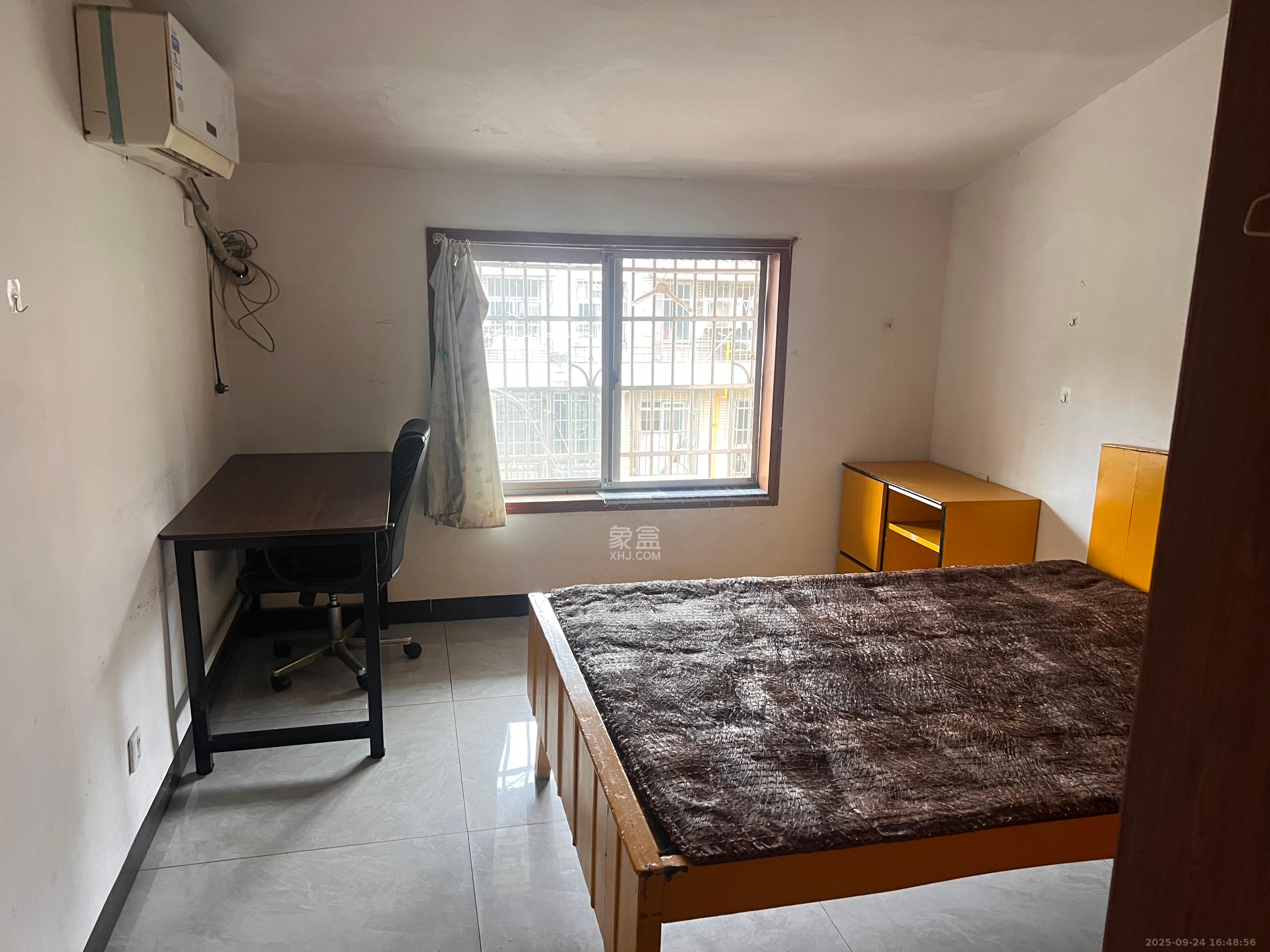 黄泥塘小区 1室1厅1卫 800.0元/月 黄泥塘小区 1室1厅1卫 800.0元/月室内图