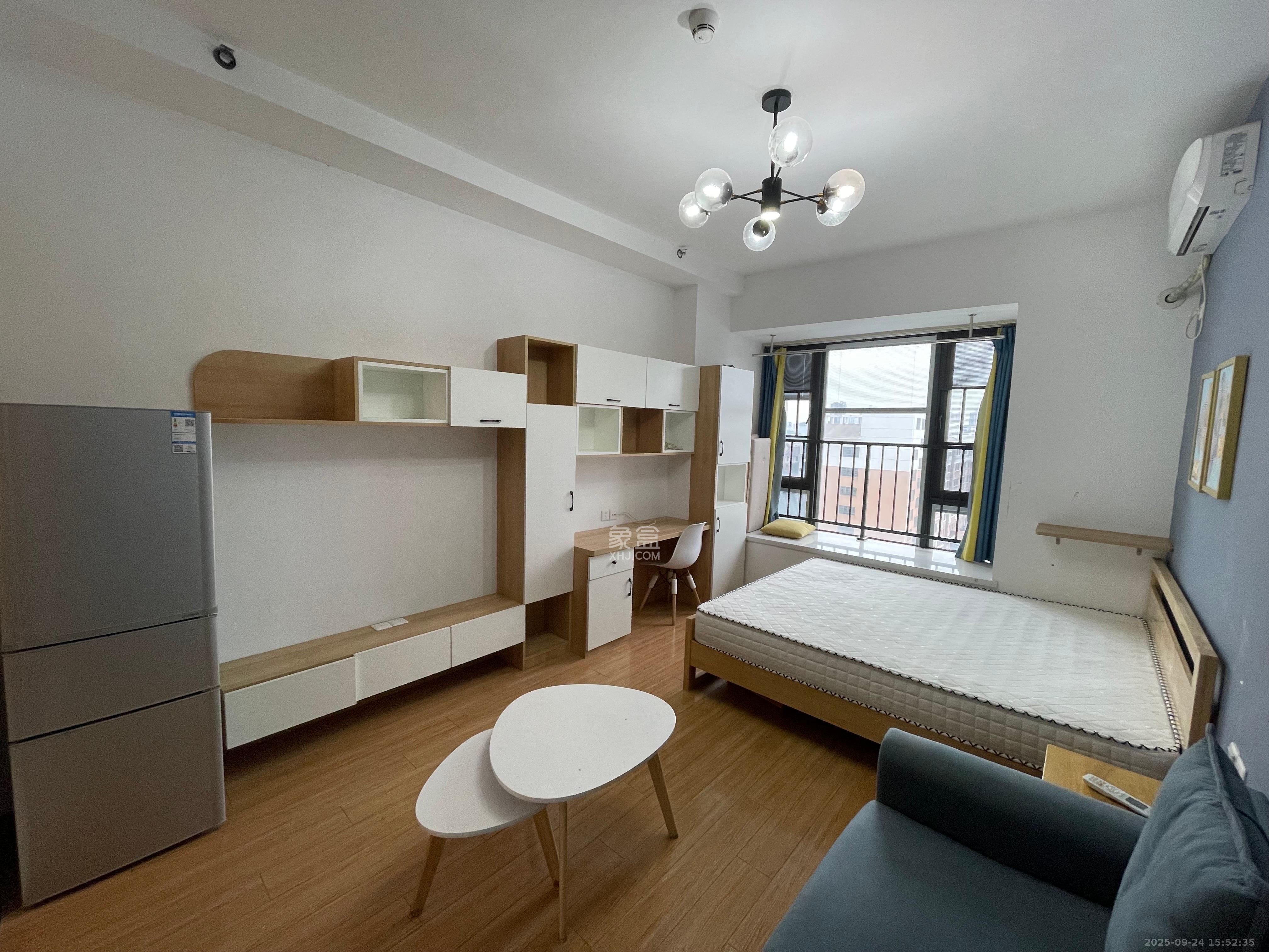 华润翡翠府 1室0厅1卫 1550.0元/月 华润翡翠府 1室0厅1卫 1550.0元/月室内图