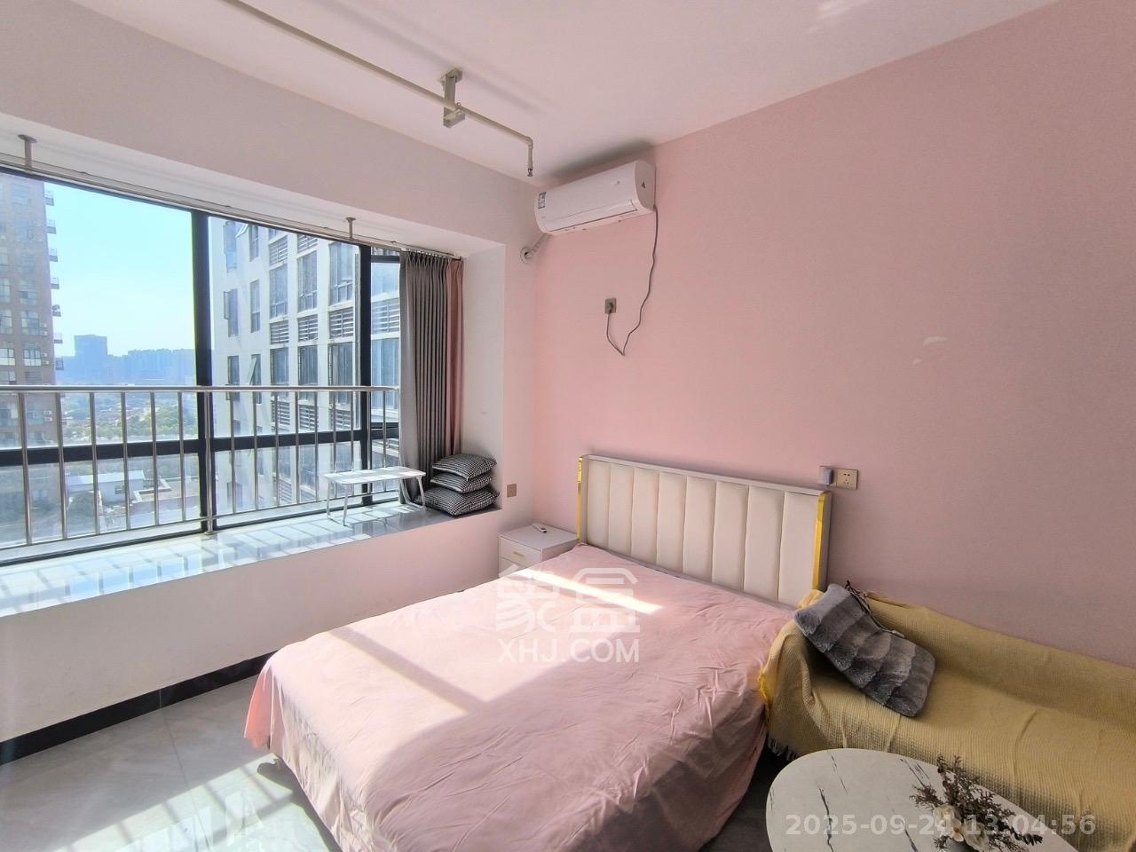 洋湖时代  1室1厅1卫    1400.0元/月