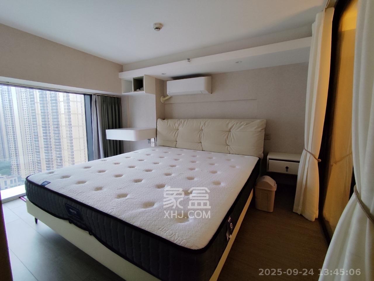 中一鲲出(鲲鹏府) 2室1厅1卫 2700.0元/月 中一鲲出(鲲鹏府) 2室1厅1卫 2700.0元/月室内图