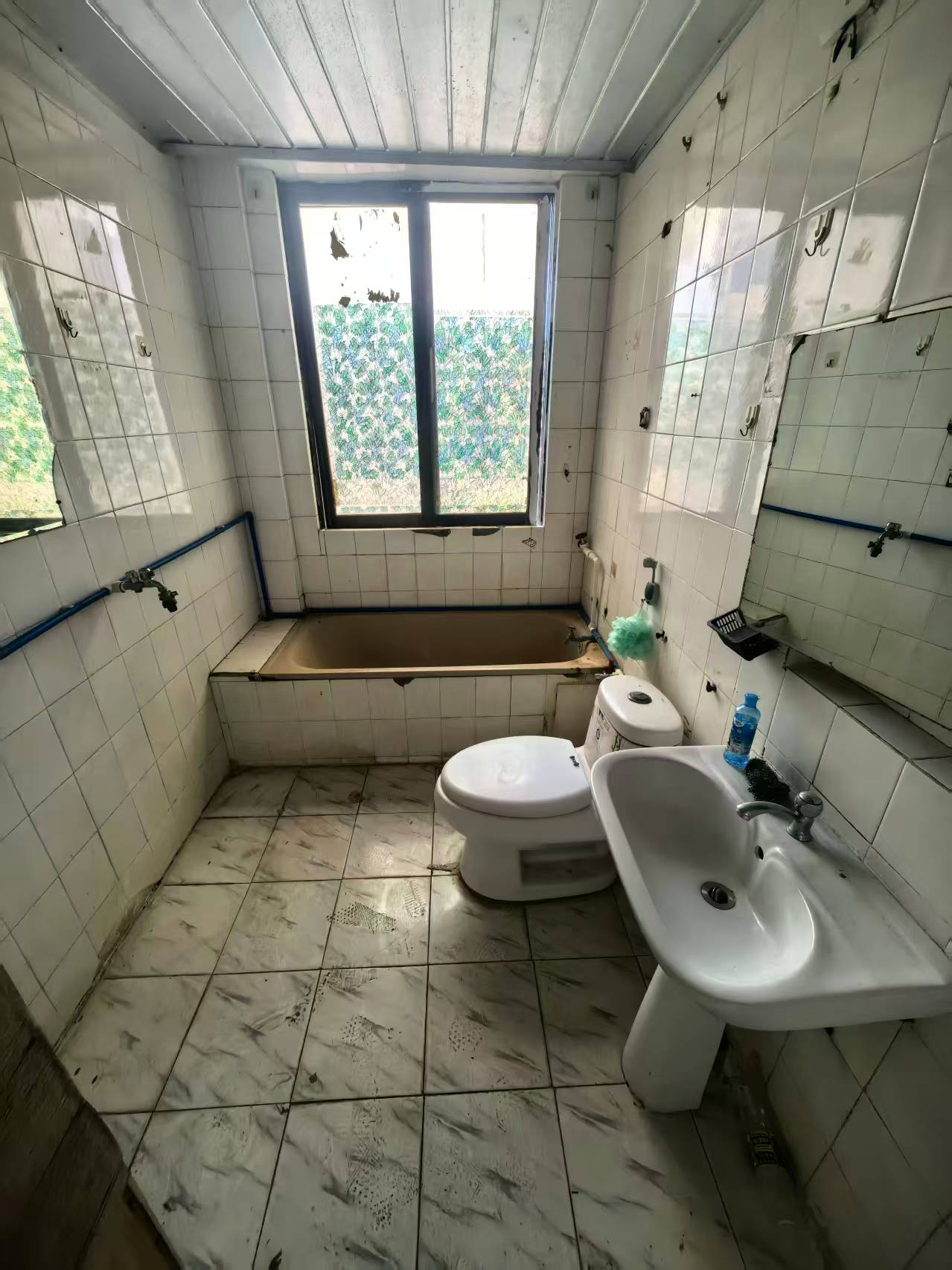 怡昌花园 3室2厅1卫 1300.0元/月 怡昌花园 3室2厅1卫 1300.0元/月室内图