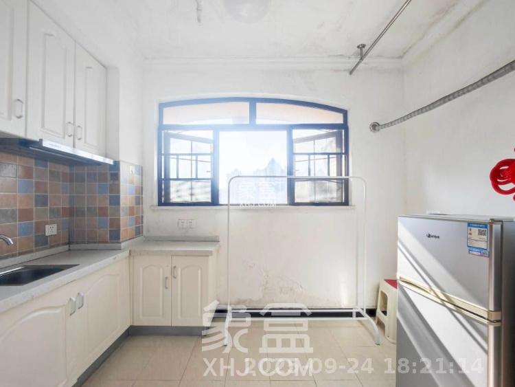 宏聚地中海  1室1厅1卫   1200.00元/月室内图