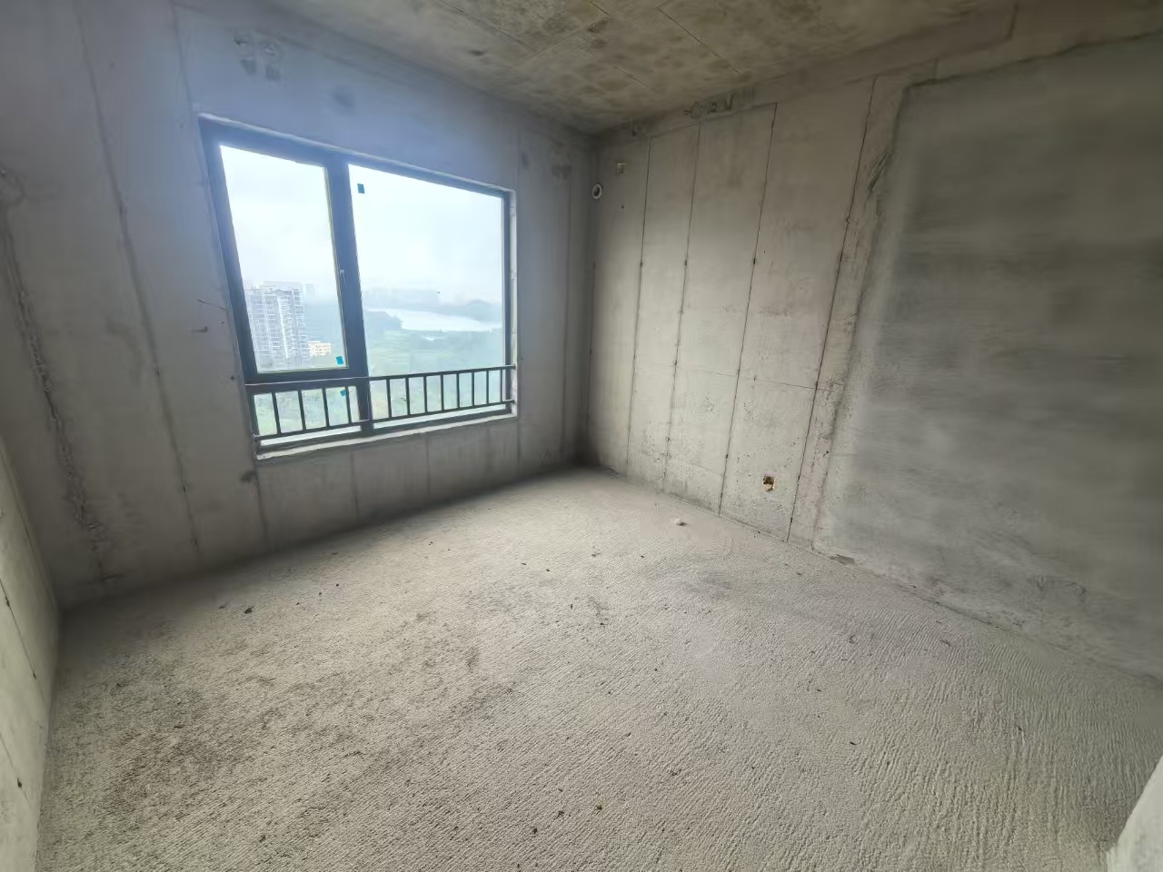 荣盛中央御府  4室2厅2卫    68.8万室内图
