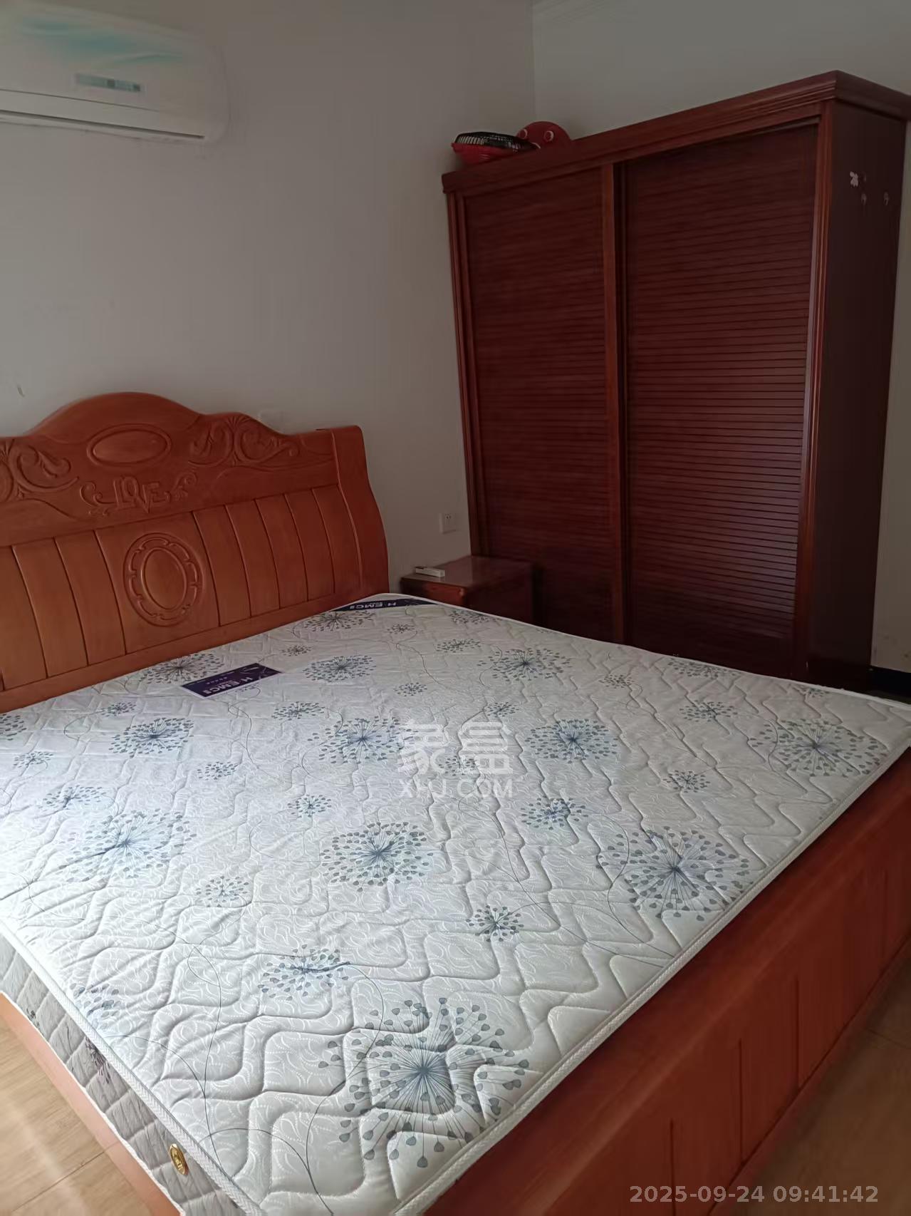 荣升家园（湘江熙岸）  2室2厅1卫    2400.0元/月室内图