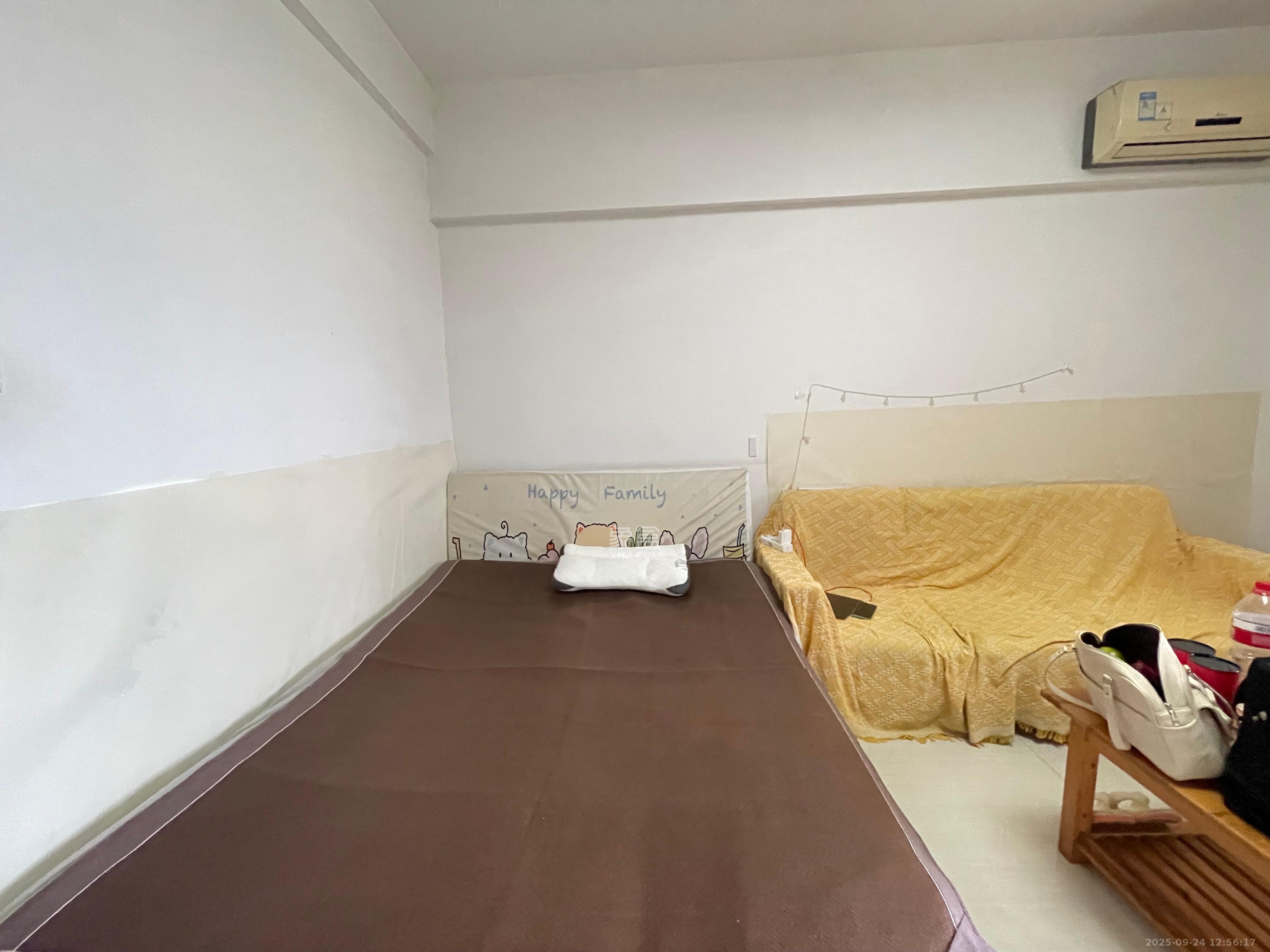 观湖公寓  1室1厅1卫    1600.0元/月 观湖公寓  1室1厅1卫    1600.0元/月室内图