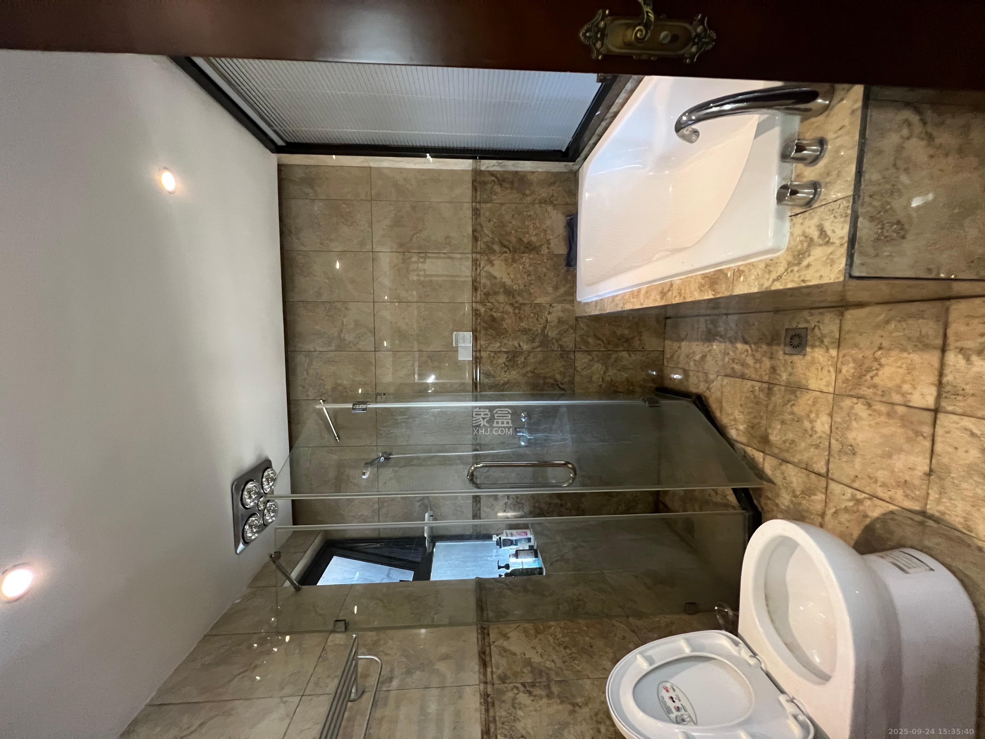 茂华国际湘 2室2厅2卫 3500.0元/月 茂华国际湘 2室2厅2卫 3500.0元/月室内图