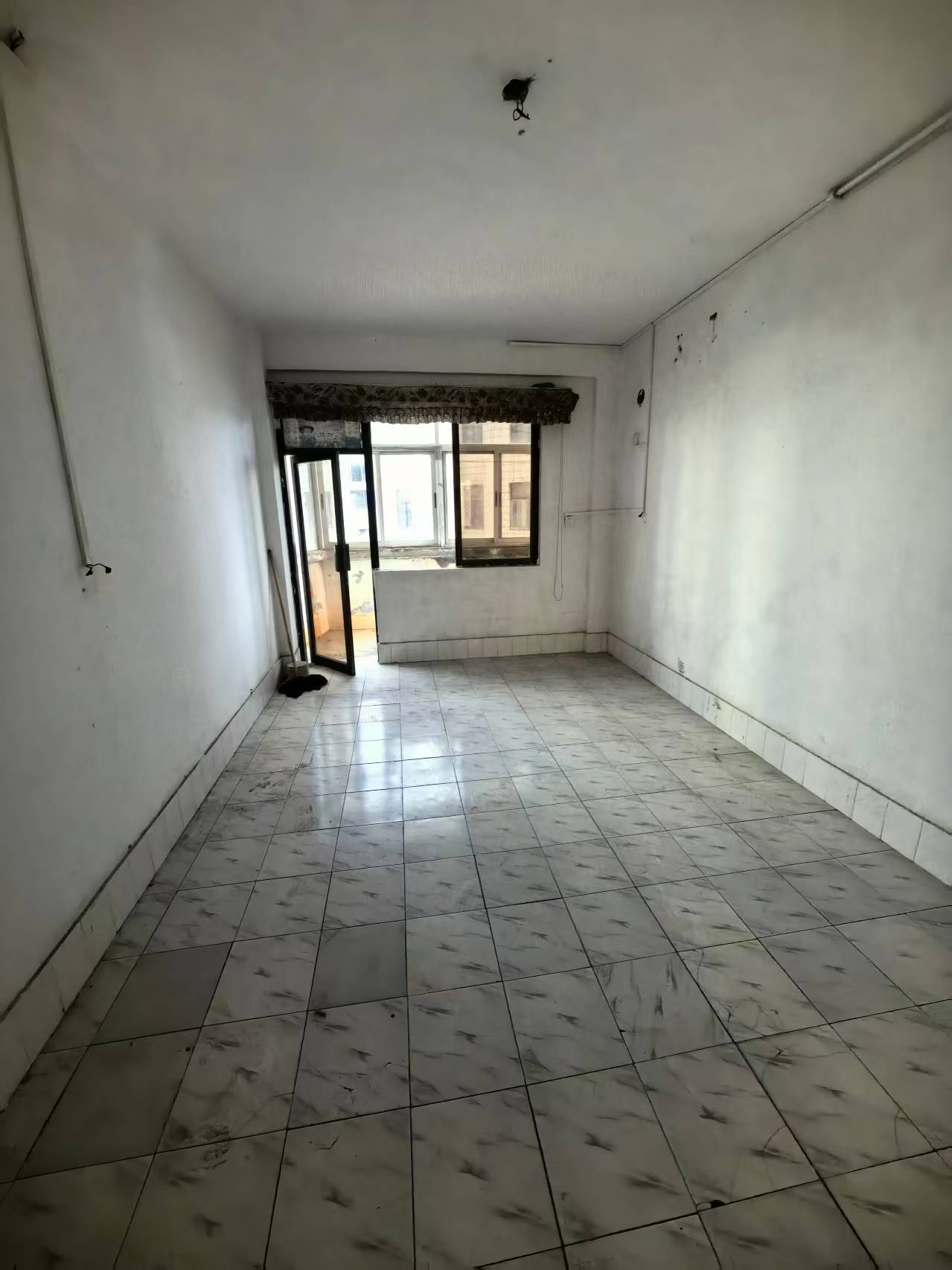 怡昌花园 3室2厅1卫 1300.0元/月 怡昌花园 3室2厅1卫 1300.0元/月户型图