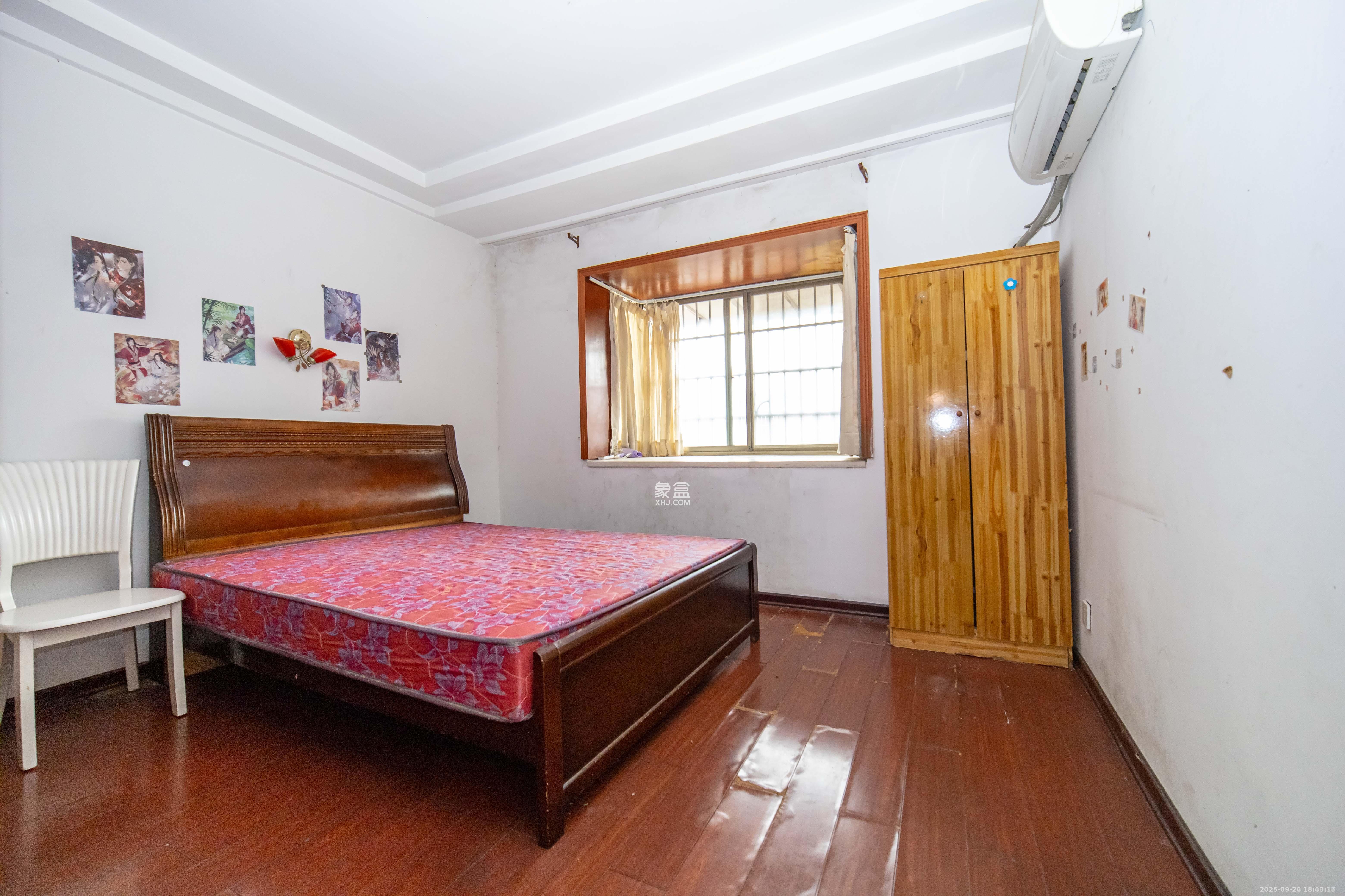 湘绣城 3室2厅1卫 1200.0元/月 湘绣城 3室2厅1卫 1200.0元/月室内图