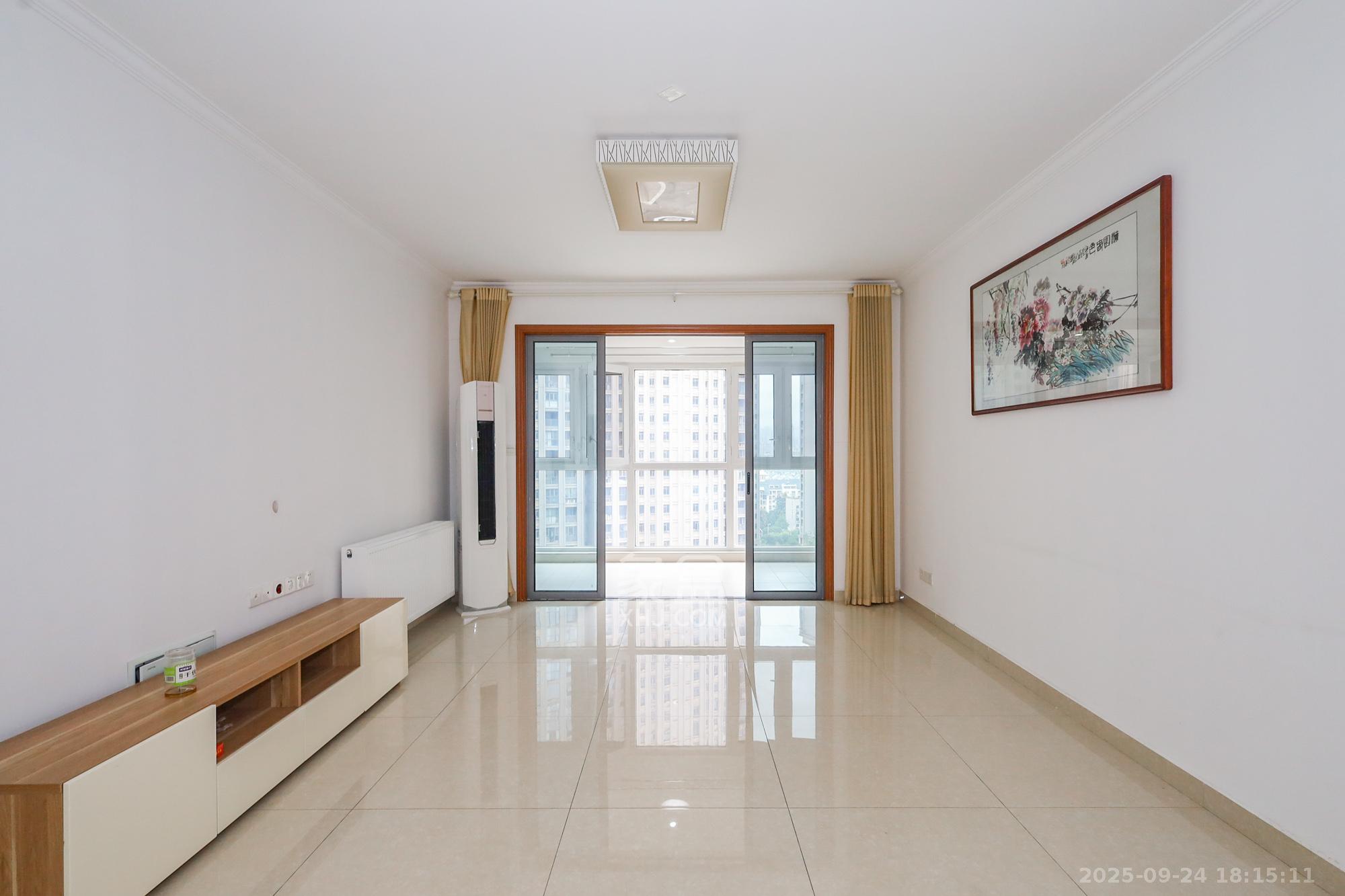 八方小区C区  4室2厅2卫    458.0万 八方小区C区  4室2厅2卫    458.0万